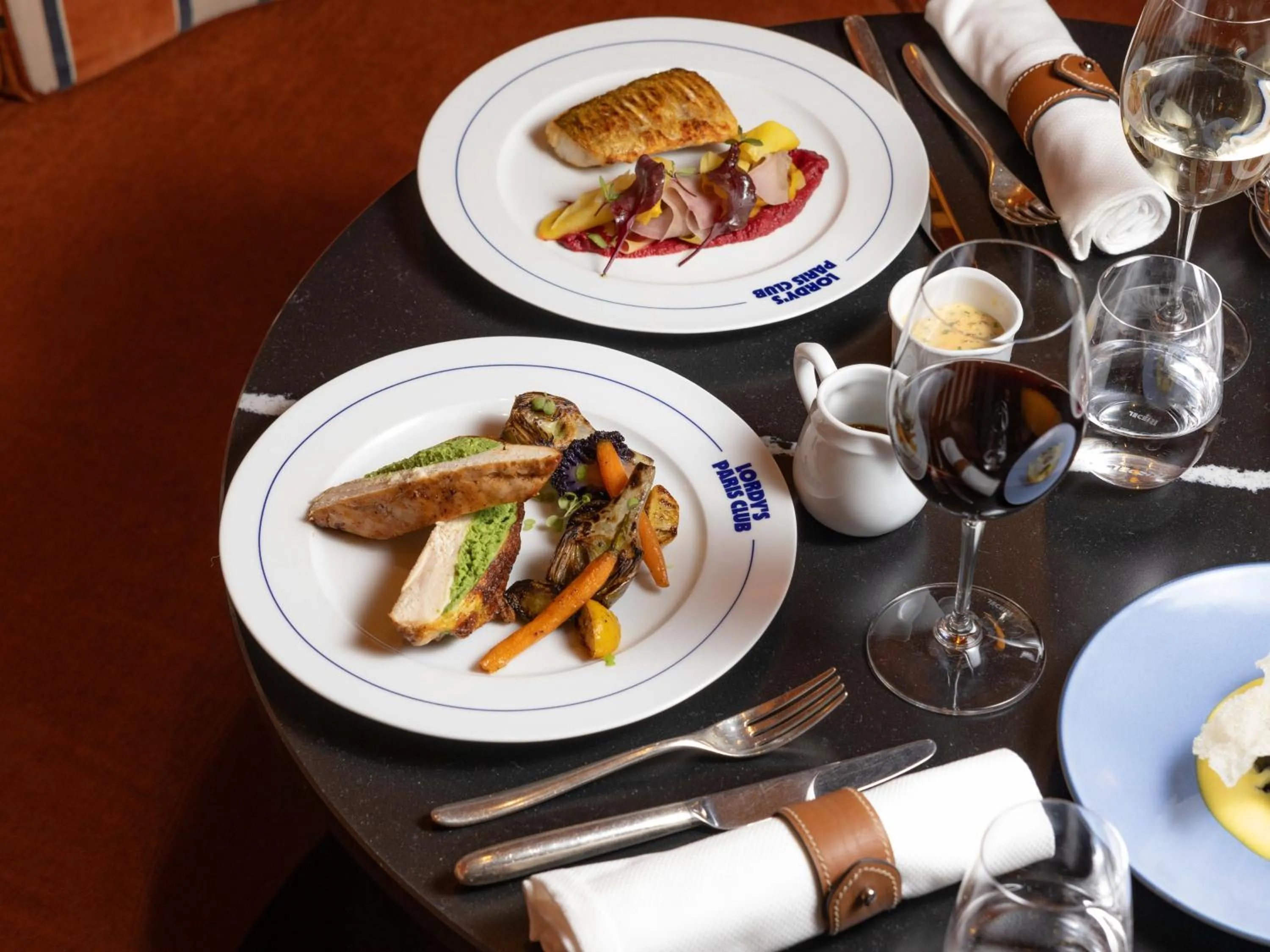 Restaurant/places to eat in Sofitel Paris Baltimore Tour Eiffel