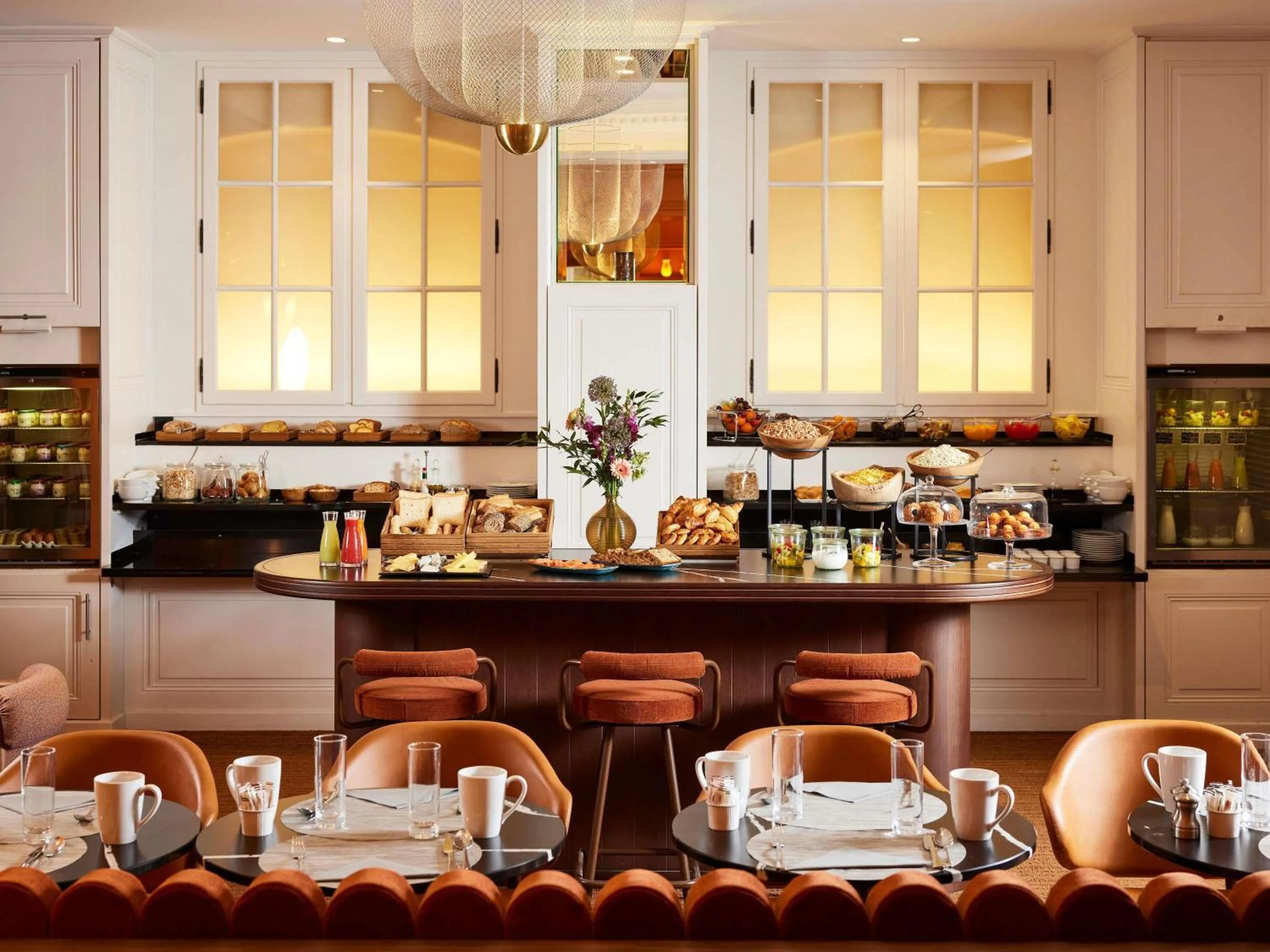 Property building in Sofitel Paris Baltimore Tour Eiffel