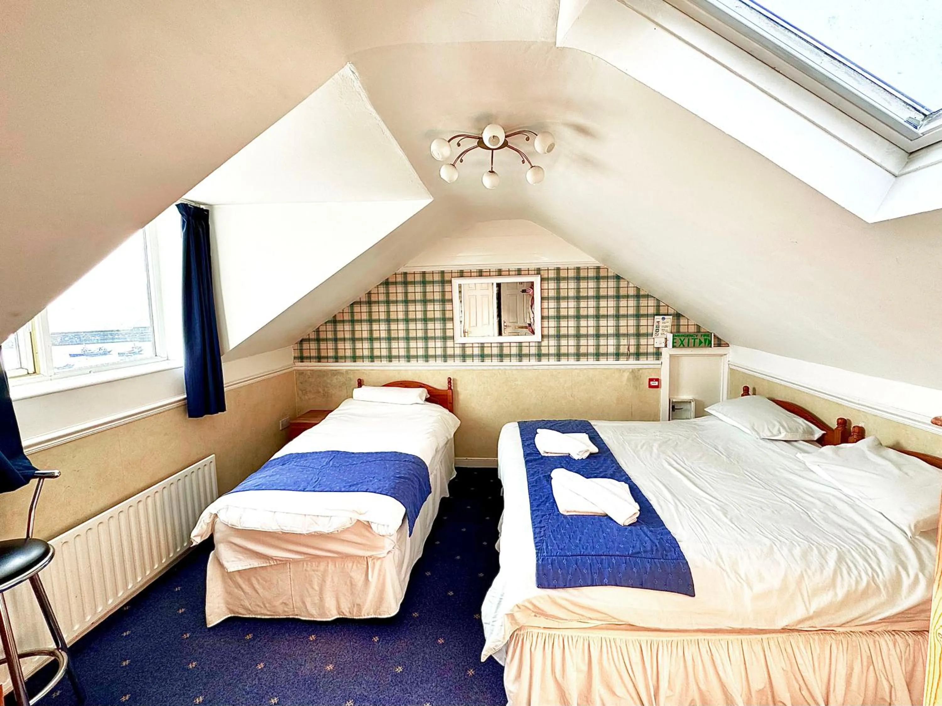 Bed in Harbour Heights B&B