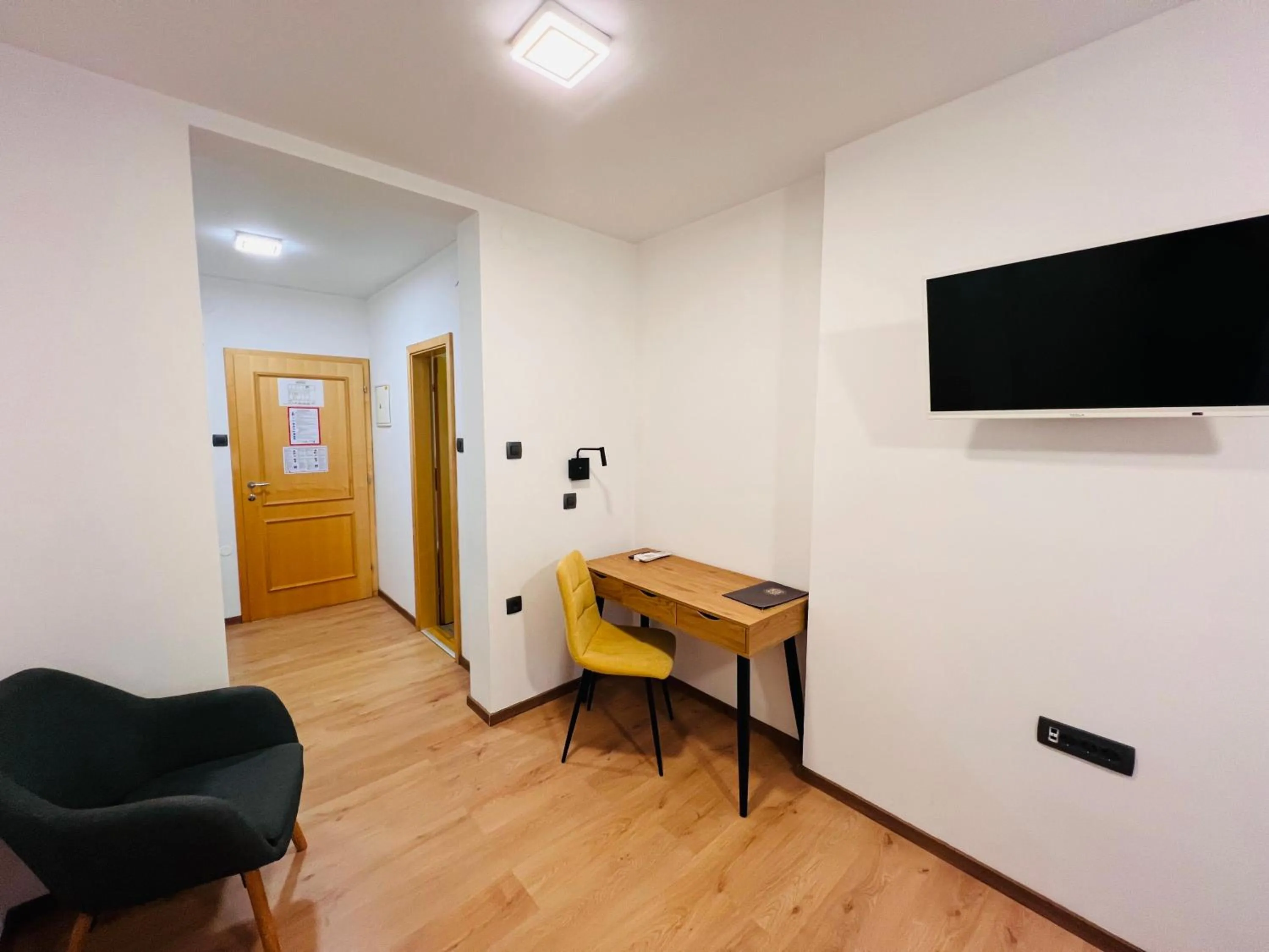 hair dresser in Kozjanski dvor