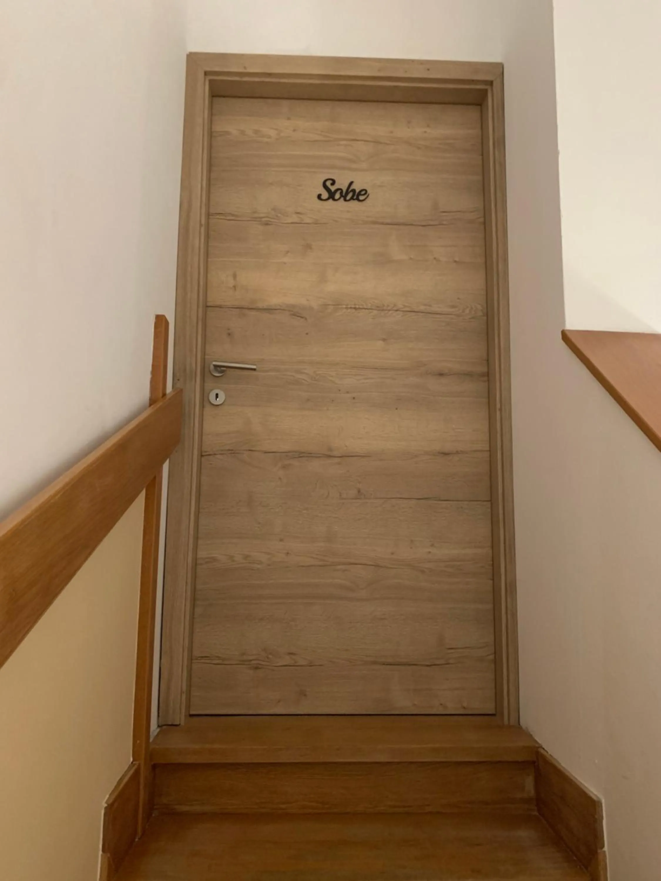 Facade/entrance in Kozjanski dvor