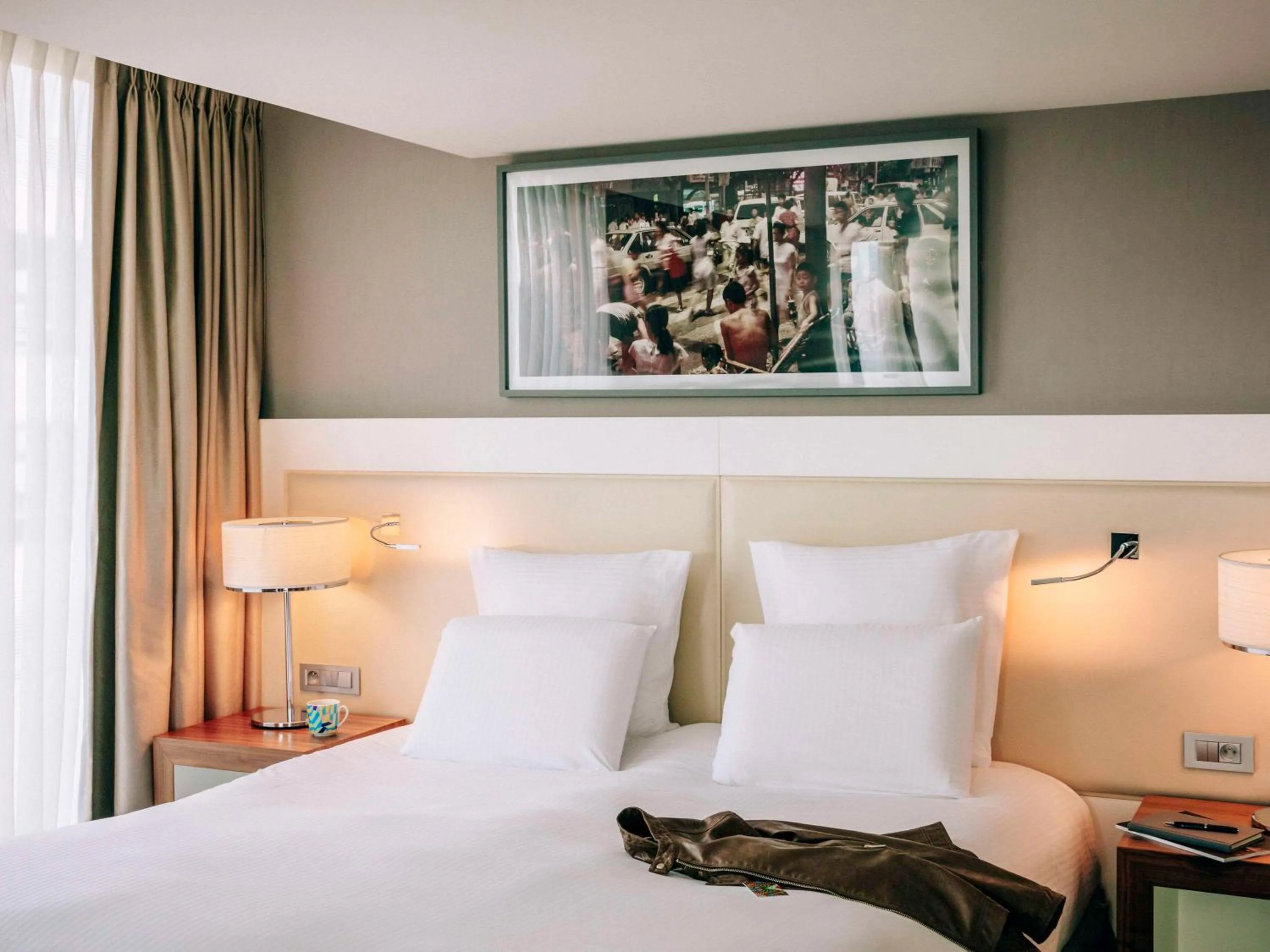 Bedroom, Bed in Pullman Paris Centre - Bercy