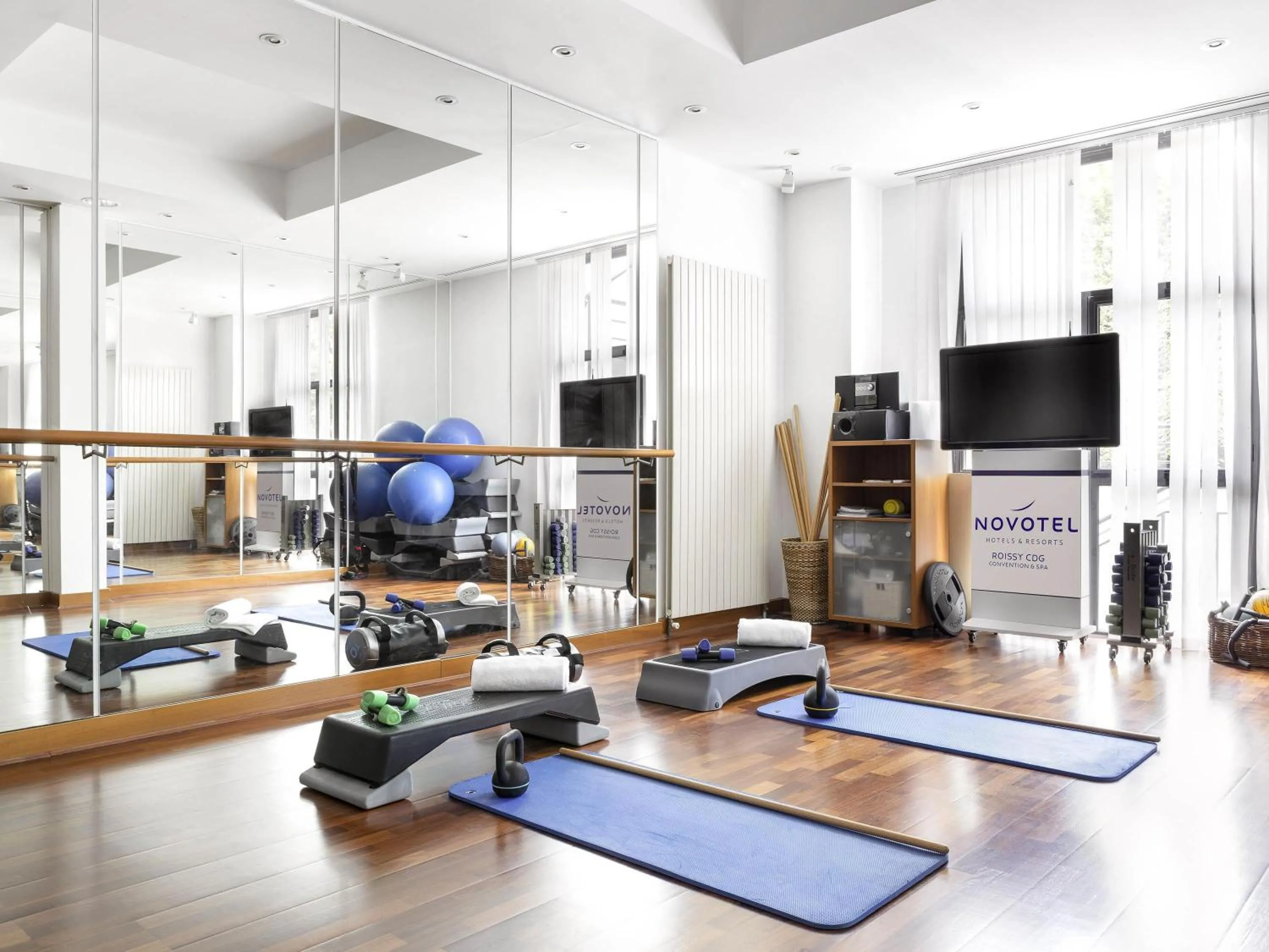 Fitness centre/facilities in Novotel Paris Roissy CDG Convention