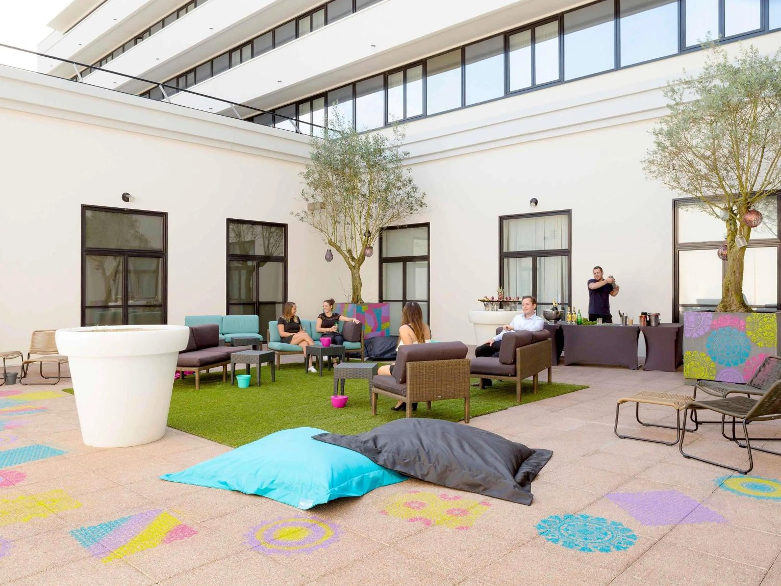 Meeting/conference room in Novotel Paris Roissy CDG Convention