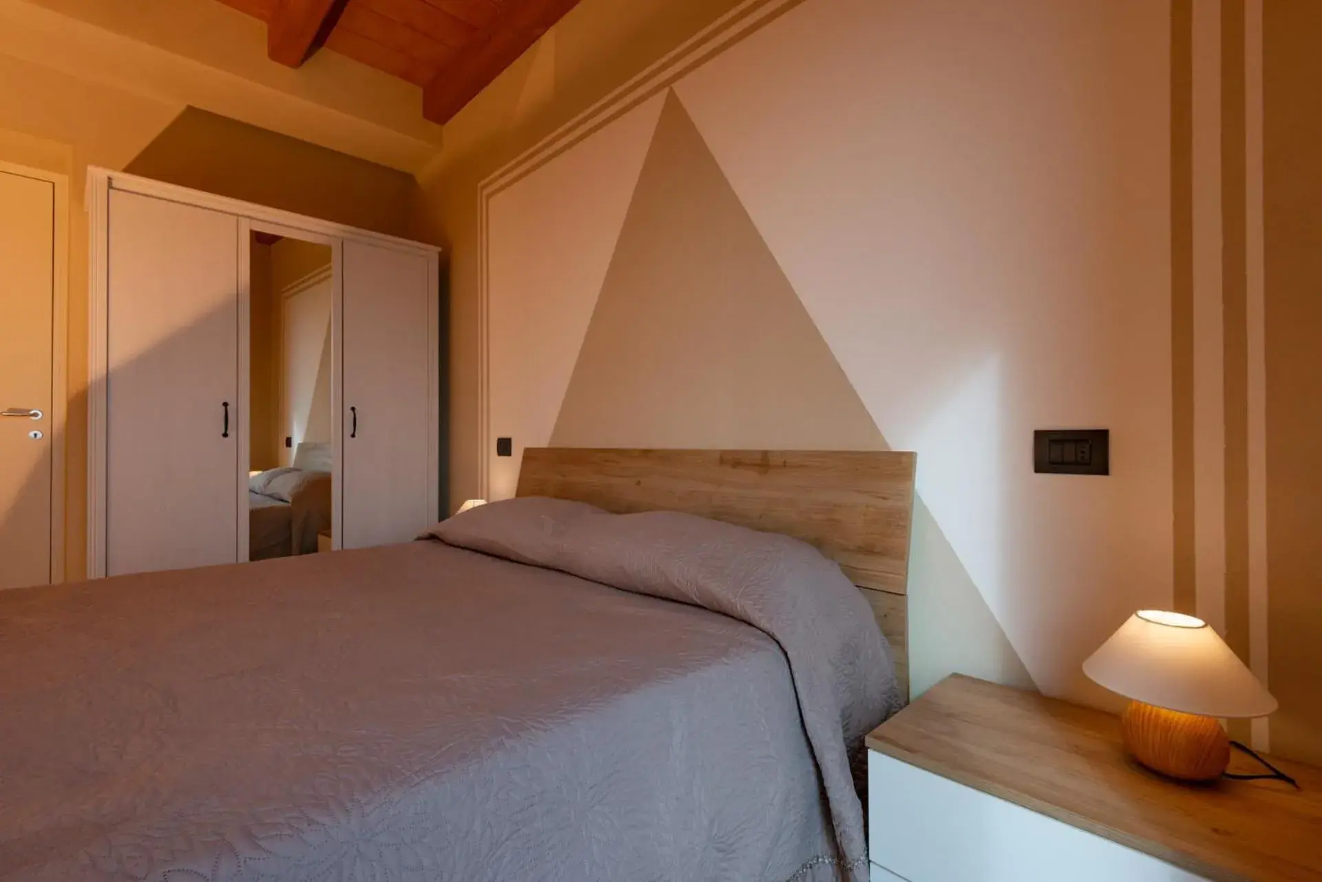 King Room with Garden View - single occupancy in Amaranto Bed & Breakfast King Room with Garden View - single occupancy in Amaranto Bed & Breakfast