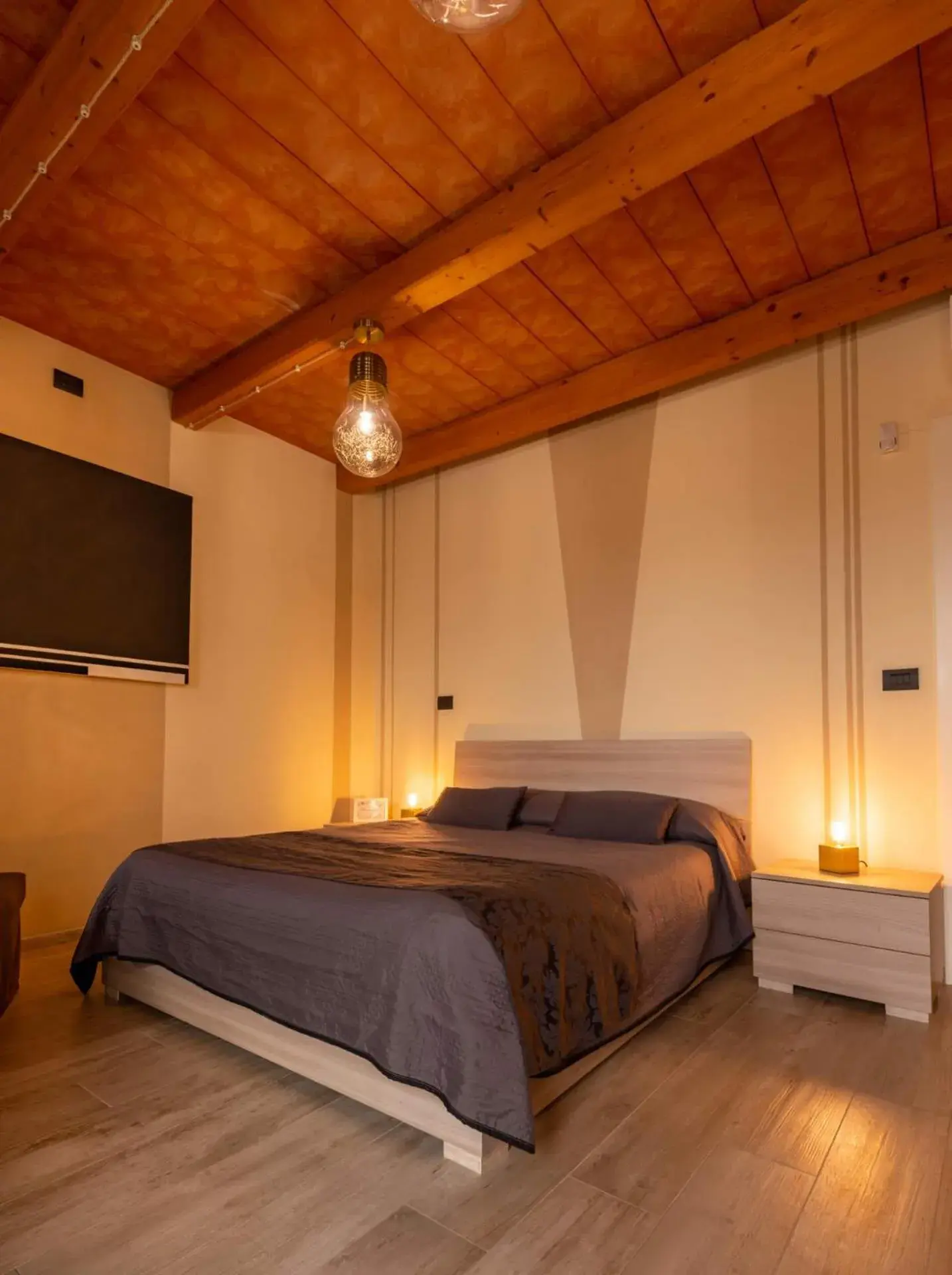 King Room with Mountain View - single occupancy in Amaranto Bed & Breakfast King Room with Mountain View - single occupancy in Amaranto Bed & Breakfast