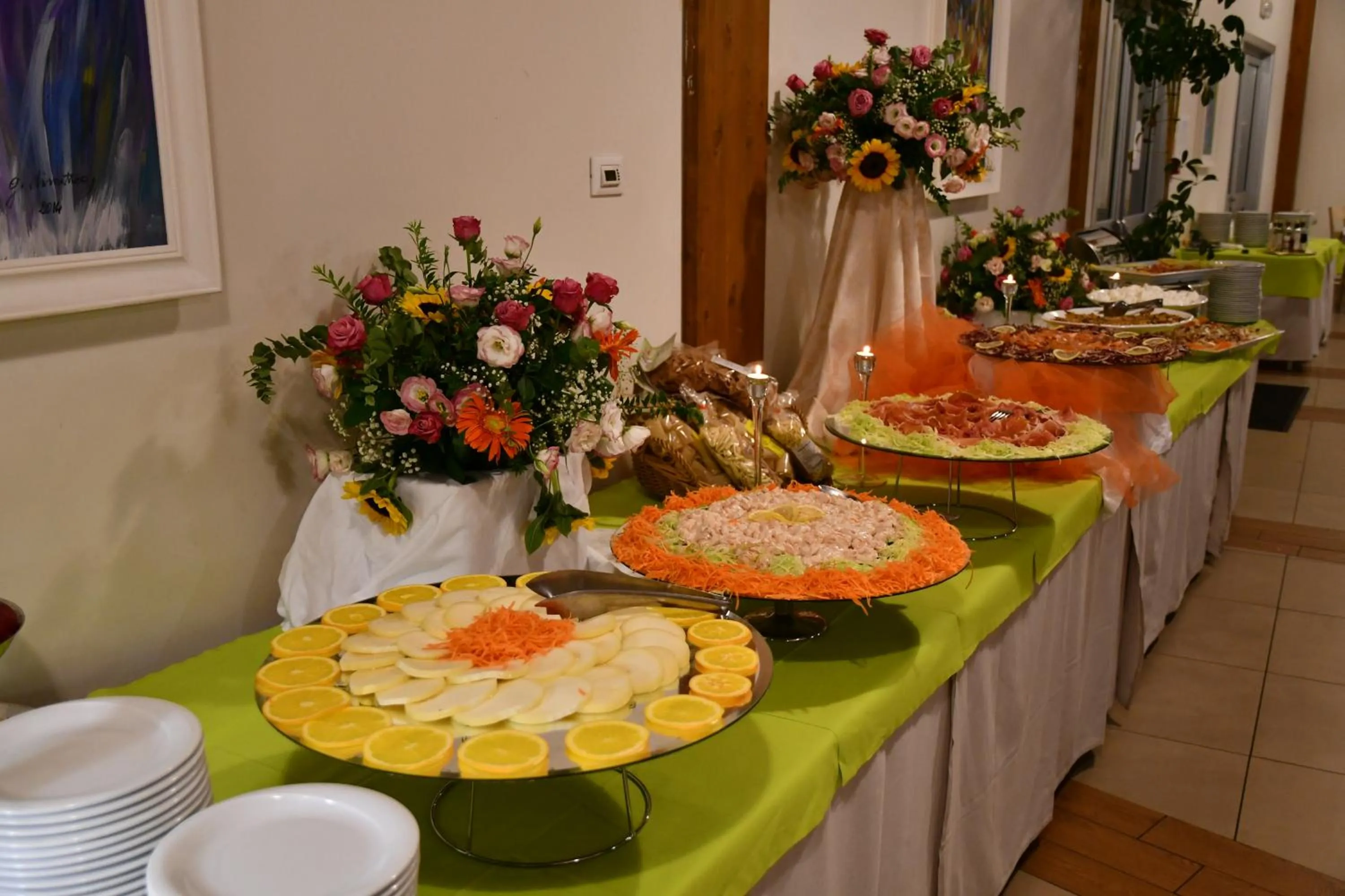 Meals in Sira Resort