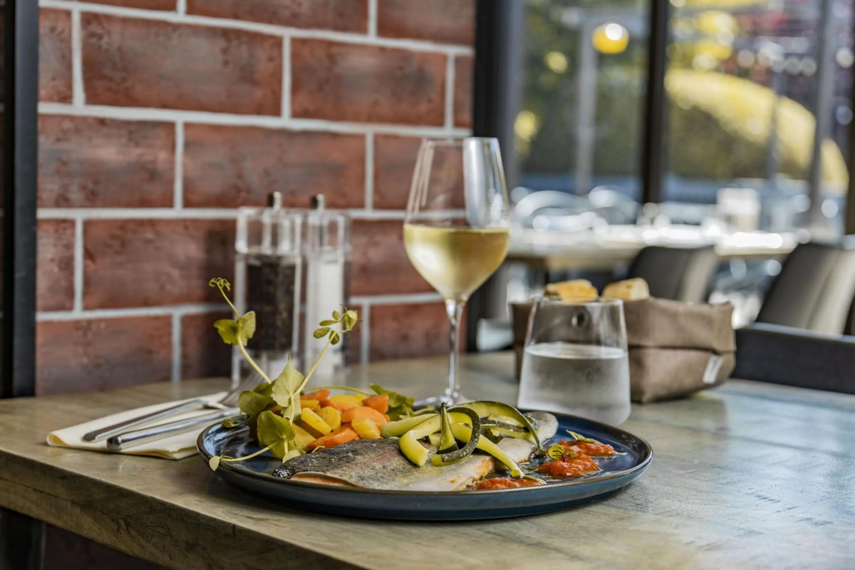 Restaurant/places to eat in Campanile Troyes Nord - Barberey