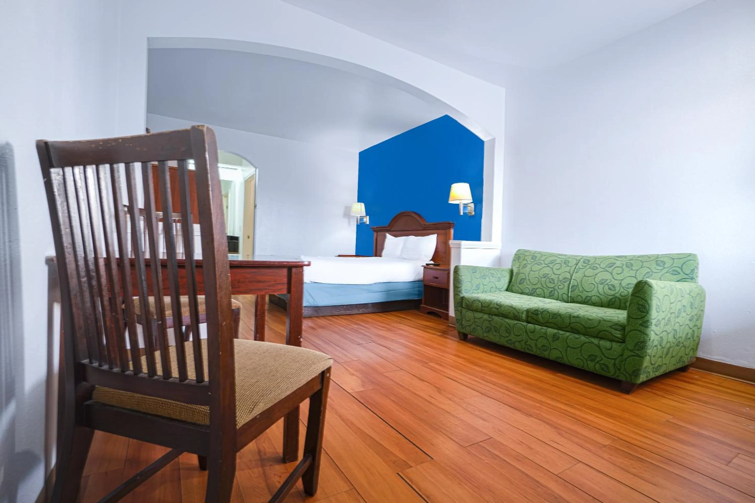 Bedroom in Island Inn By OYO Galveston Beach, TX