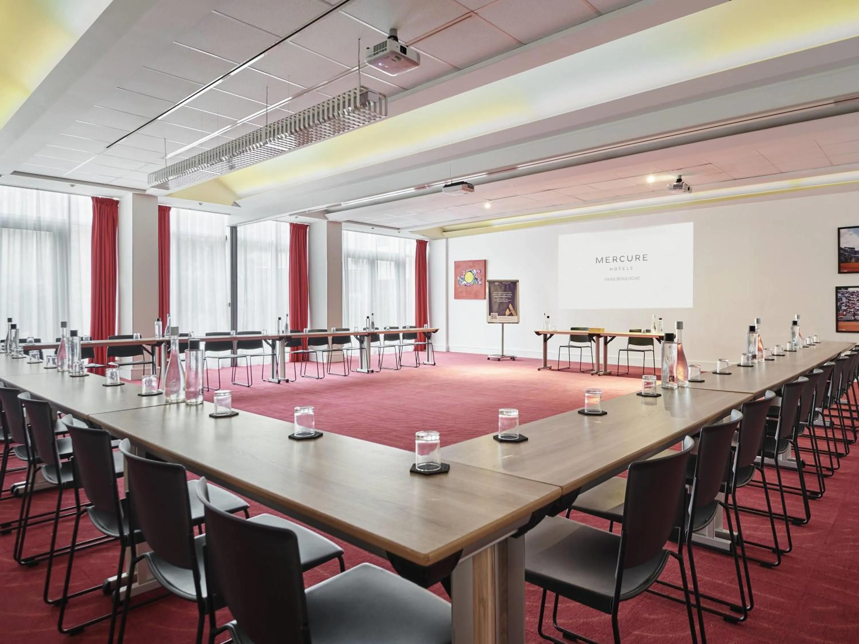 Business facilities in Mercure Paris Boulogne