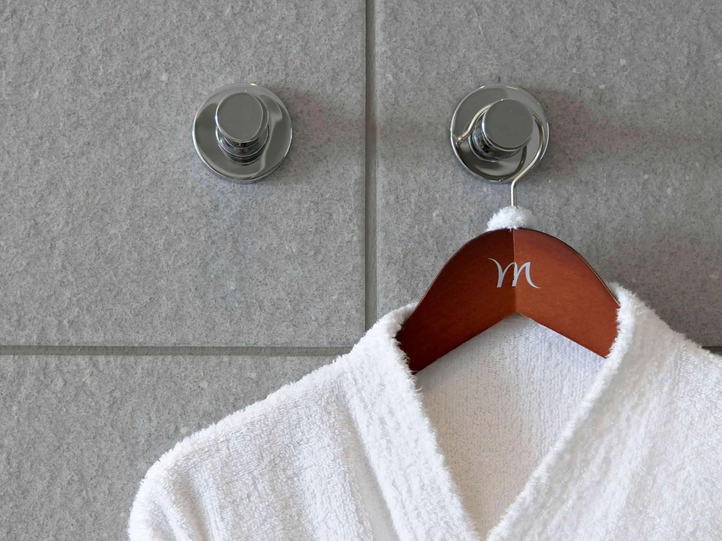 Photo of the whole room in Mercure Nice Promenade Des Anglais