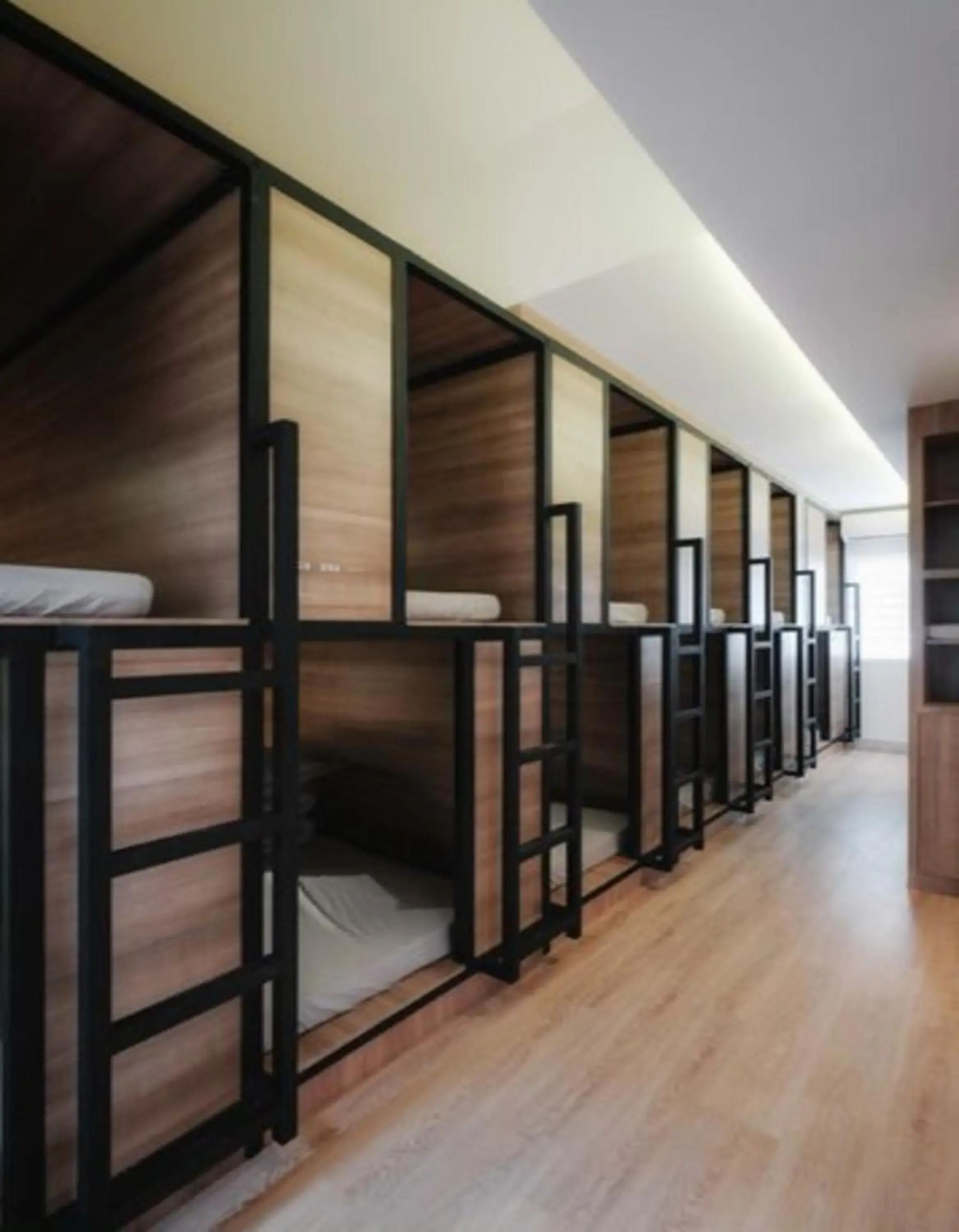 Bed in 10-Bed Mixed Dormitory Room in Semalam at Sun Yat Sen - SELF CHECK IN Bed in 10-Bed Mixed Dormitory Room in Semalam at Sun Yat Sen - SELF CHECK IN