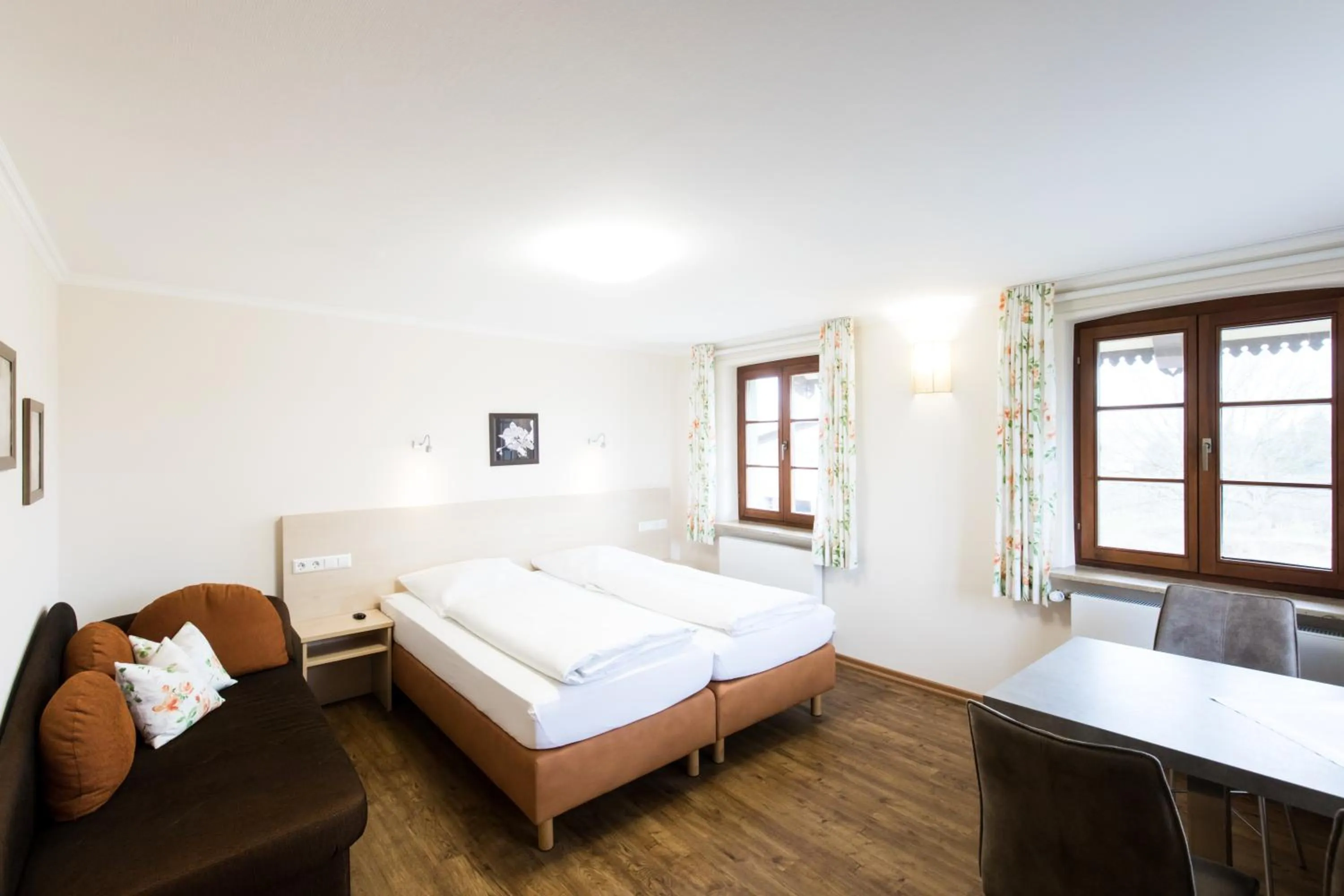 Photo of the whole room in Landhaus Vier Jahreszeiten