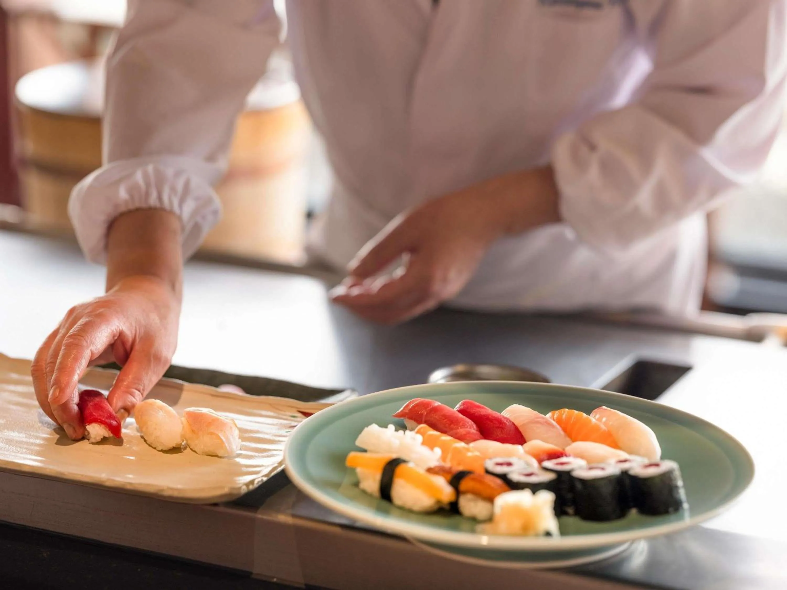 Restaurant/places to eat in Novotel Paris Centre Tour Eiffel