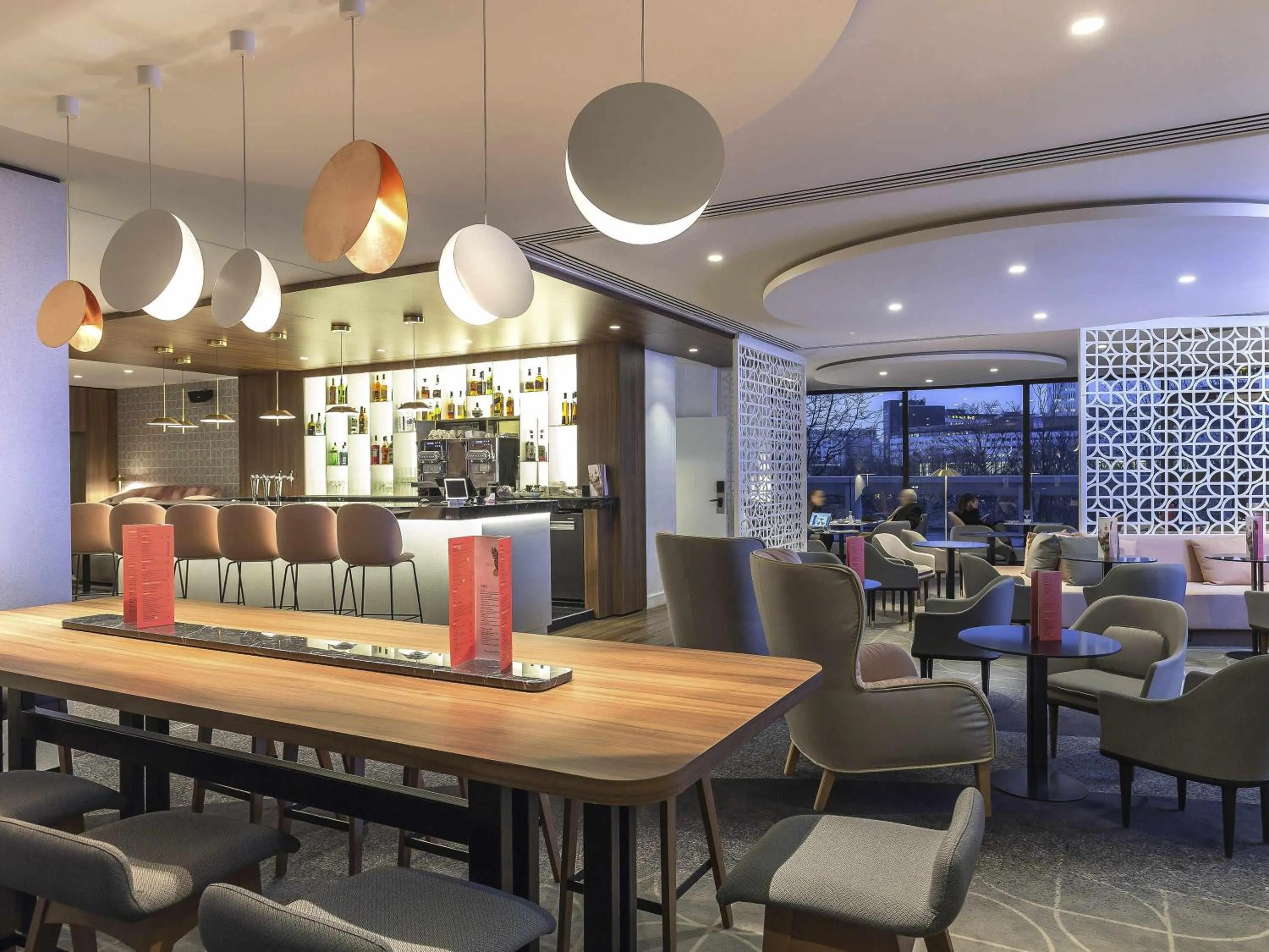 Lounge or bar in Novotel Paris Centre Tour Eiffel