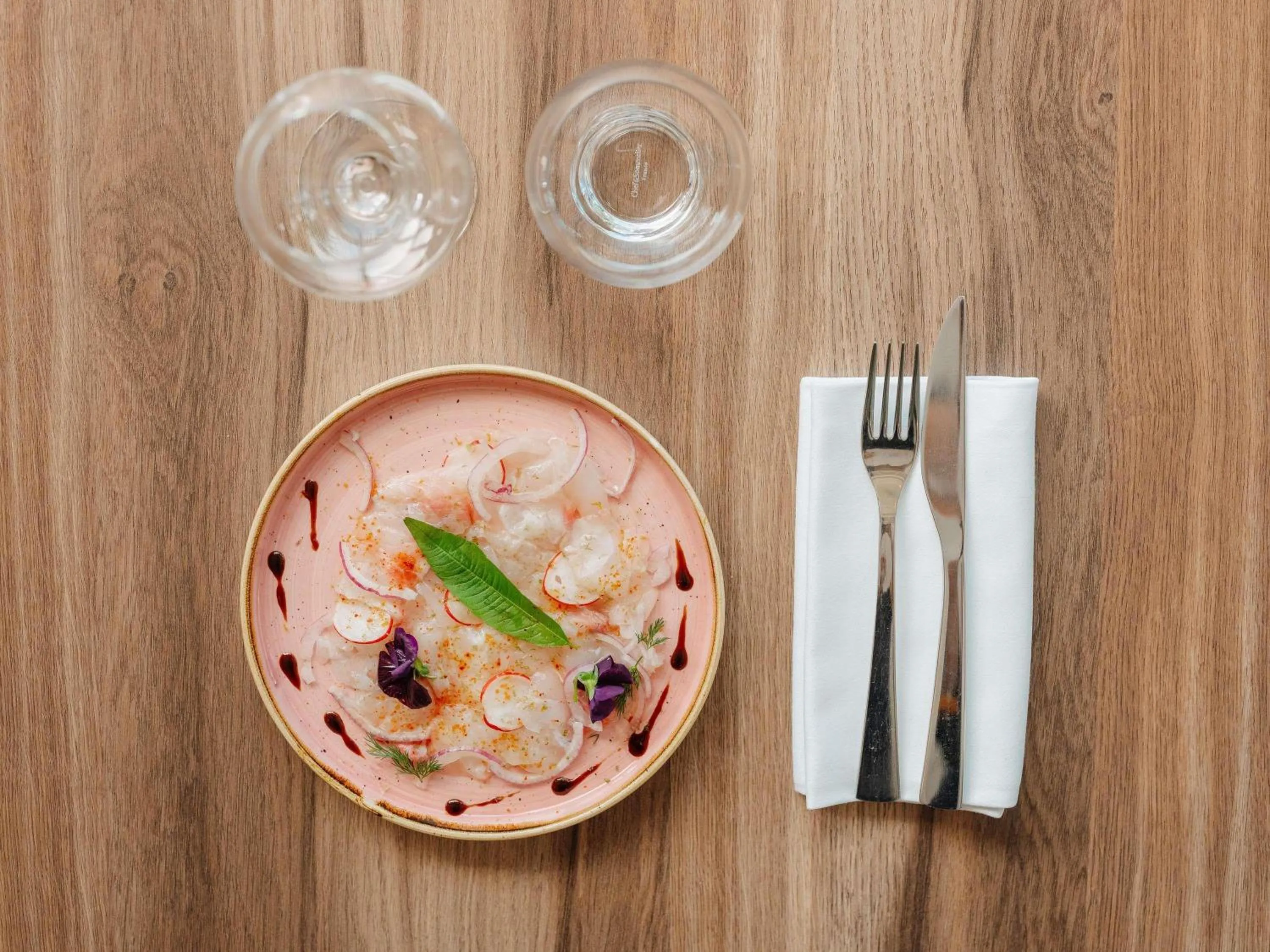 Restaurant/places to eat in Novotel Paris Centre Tour Eiffel