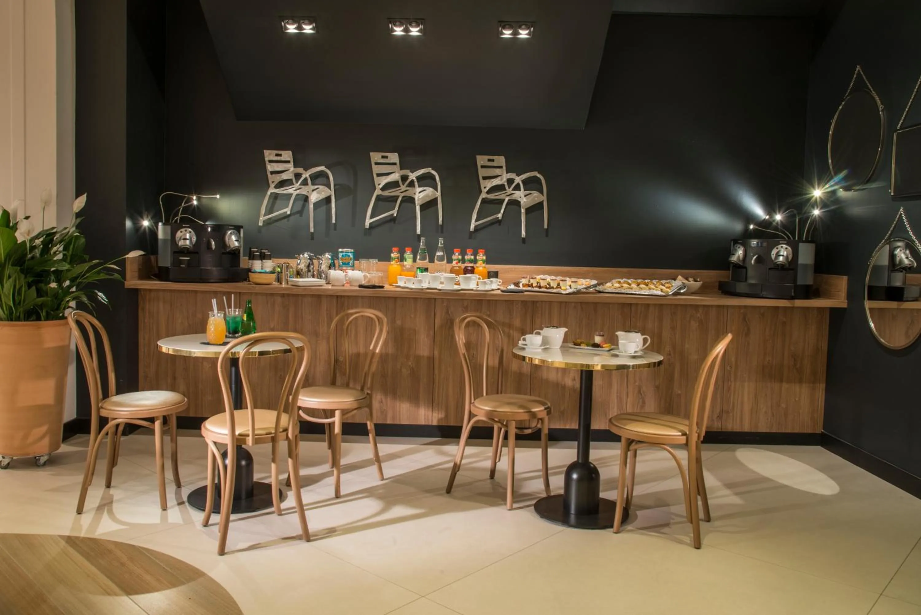 Drinks in Novotel Nice Arenas Aeroport