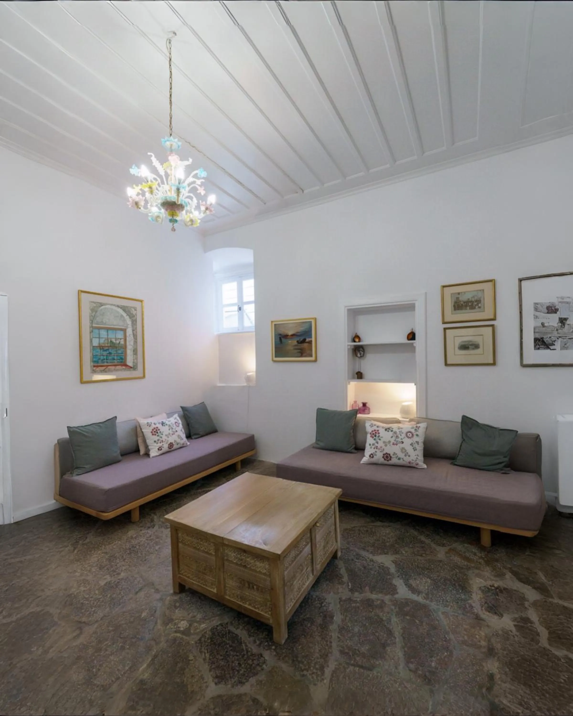 LIVIN Hydra Garden Suite