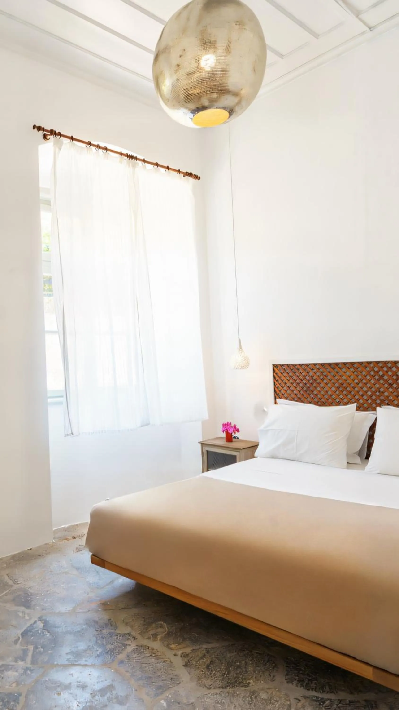 Bed in LIVIN Hydra Garden Suite