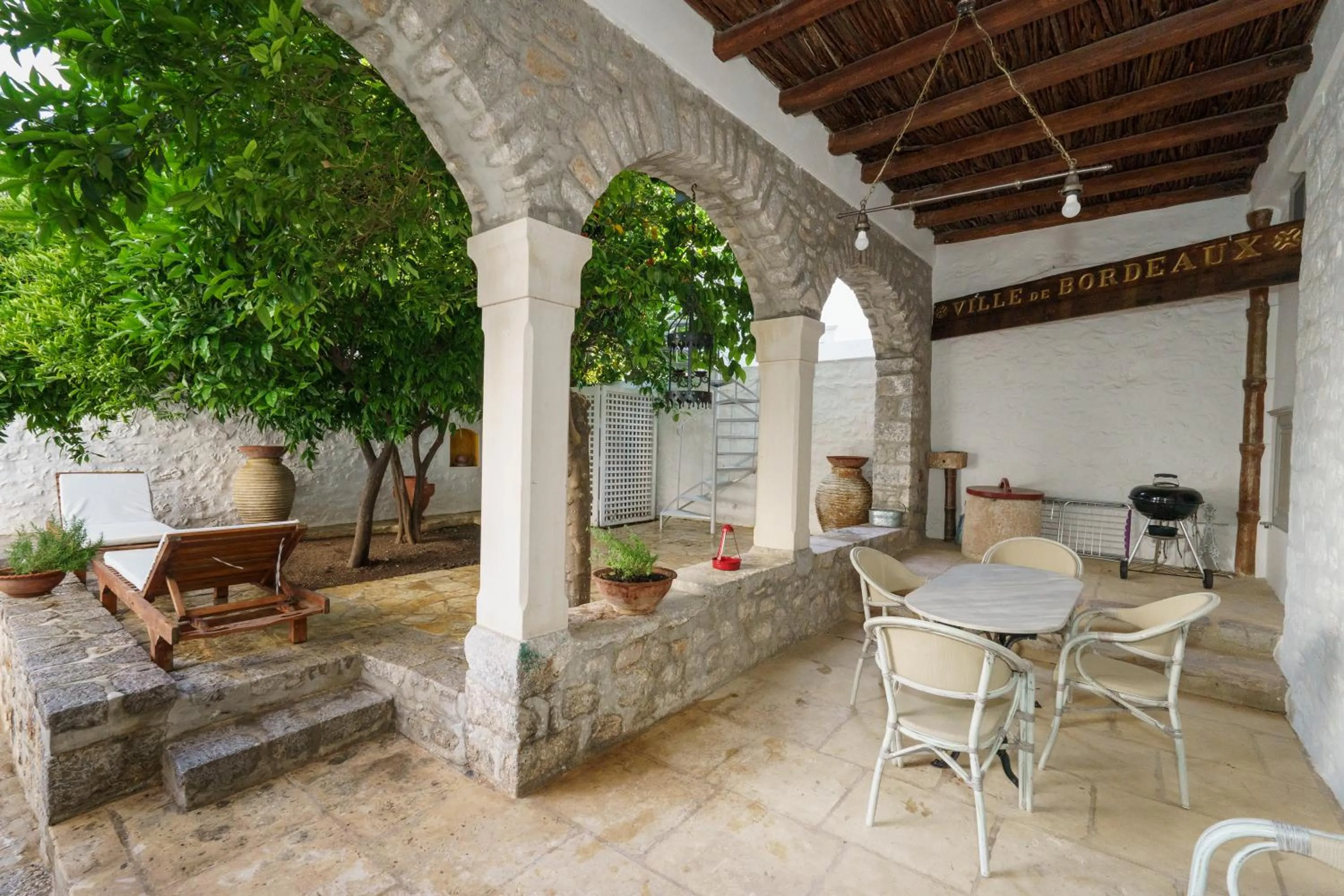 Garden in LIVIN Hydra Garden Suite