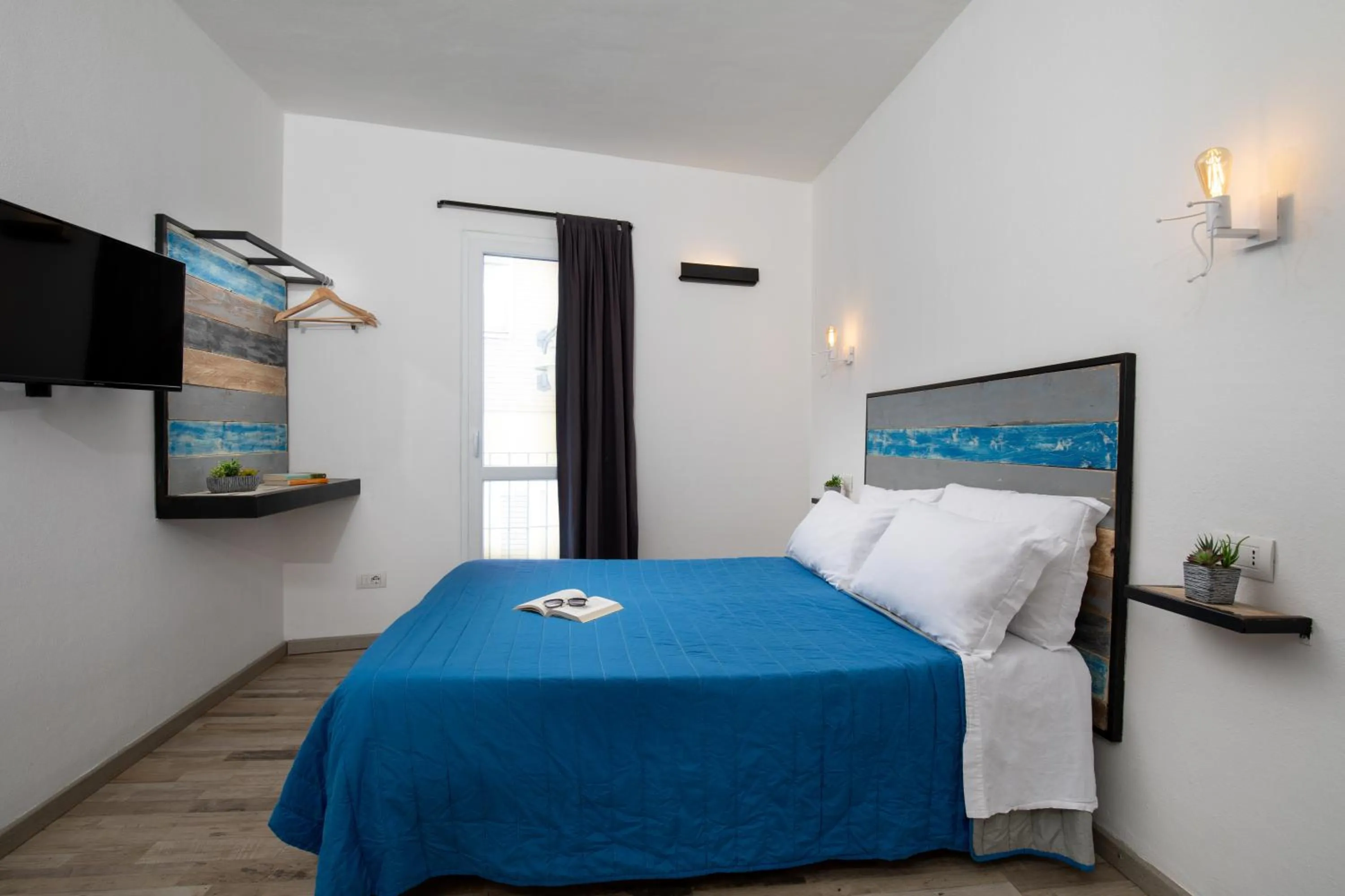 Bedroom, Bed in OlbiaLoft