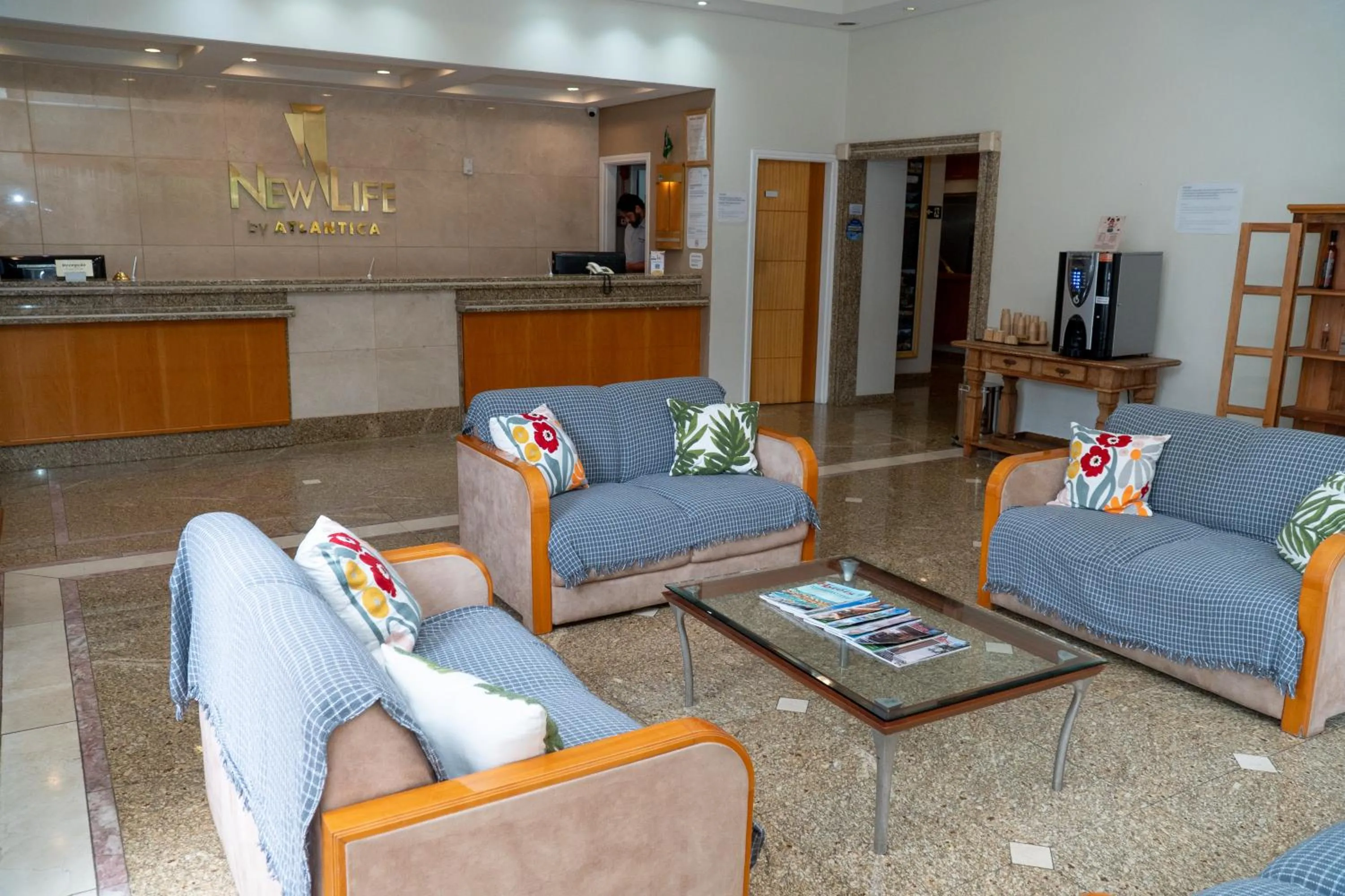 Lobby or reception in New Life Piracicaba by Atlantica
