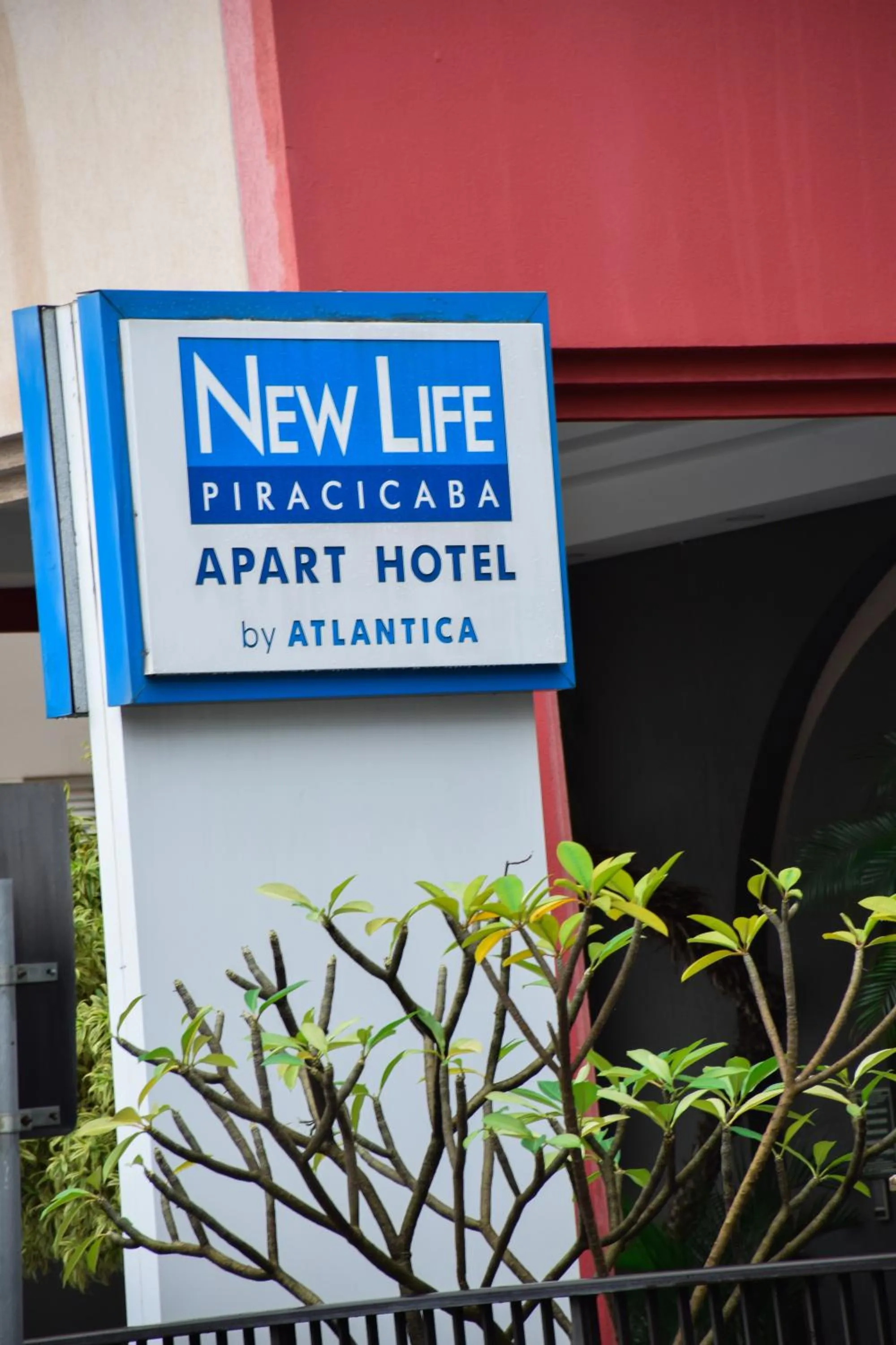 Property logo or sign in New Life Piracicaba by Atlantica