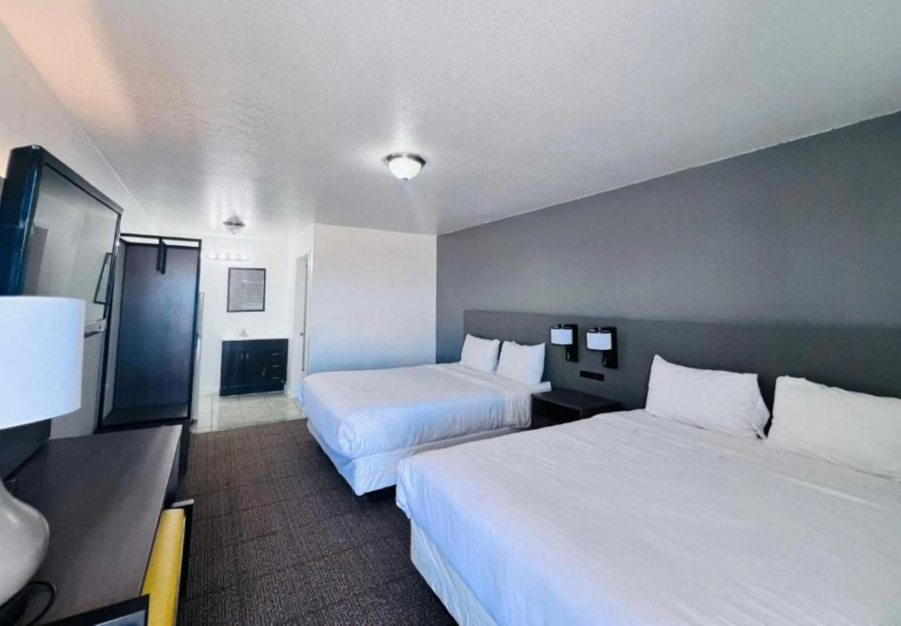 Bedroom, Bed in OYO Garden Inn and Suites Pearsall I-35 East