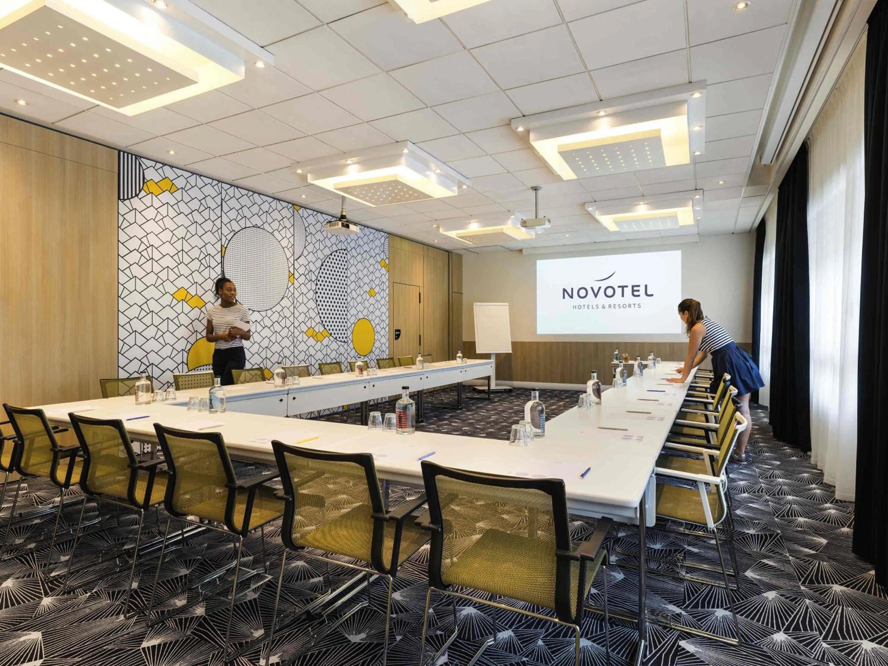 Meeting/conference room in Novotel Paris Centre Gare Montparnasse