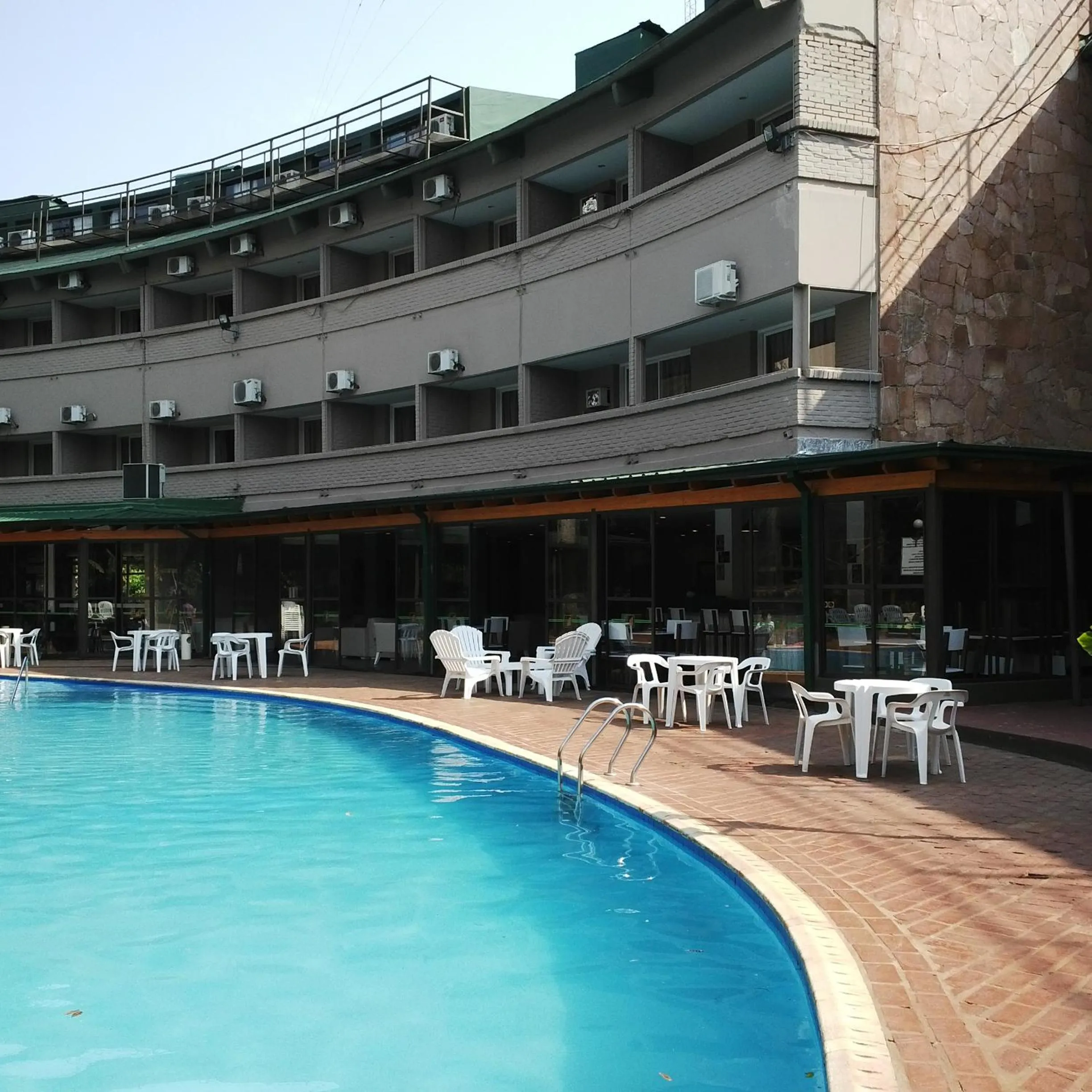 Swimming pool in Hotel El Libertador