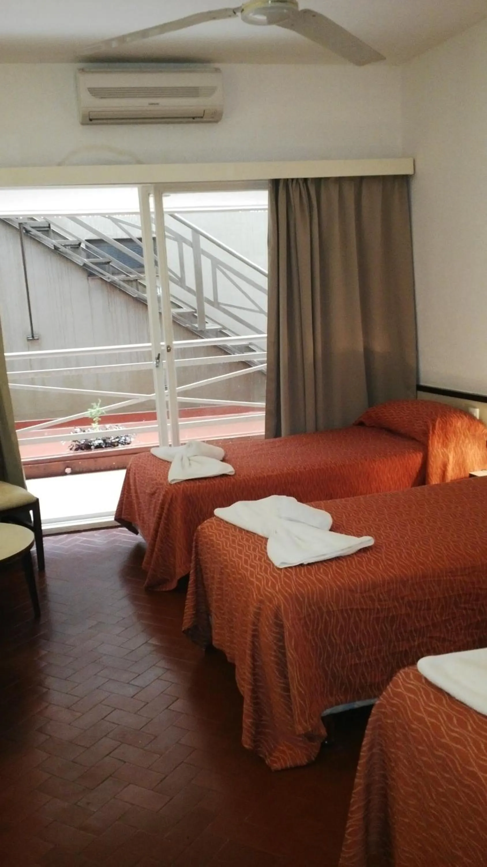 Bedroom, Bed in Hotel El Libertador