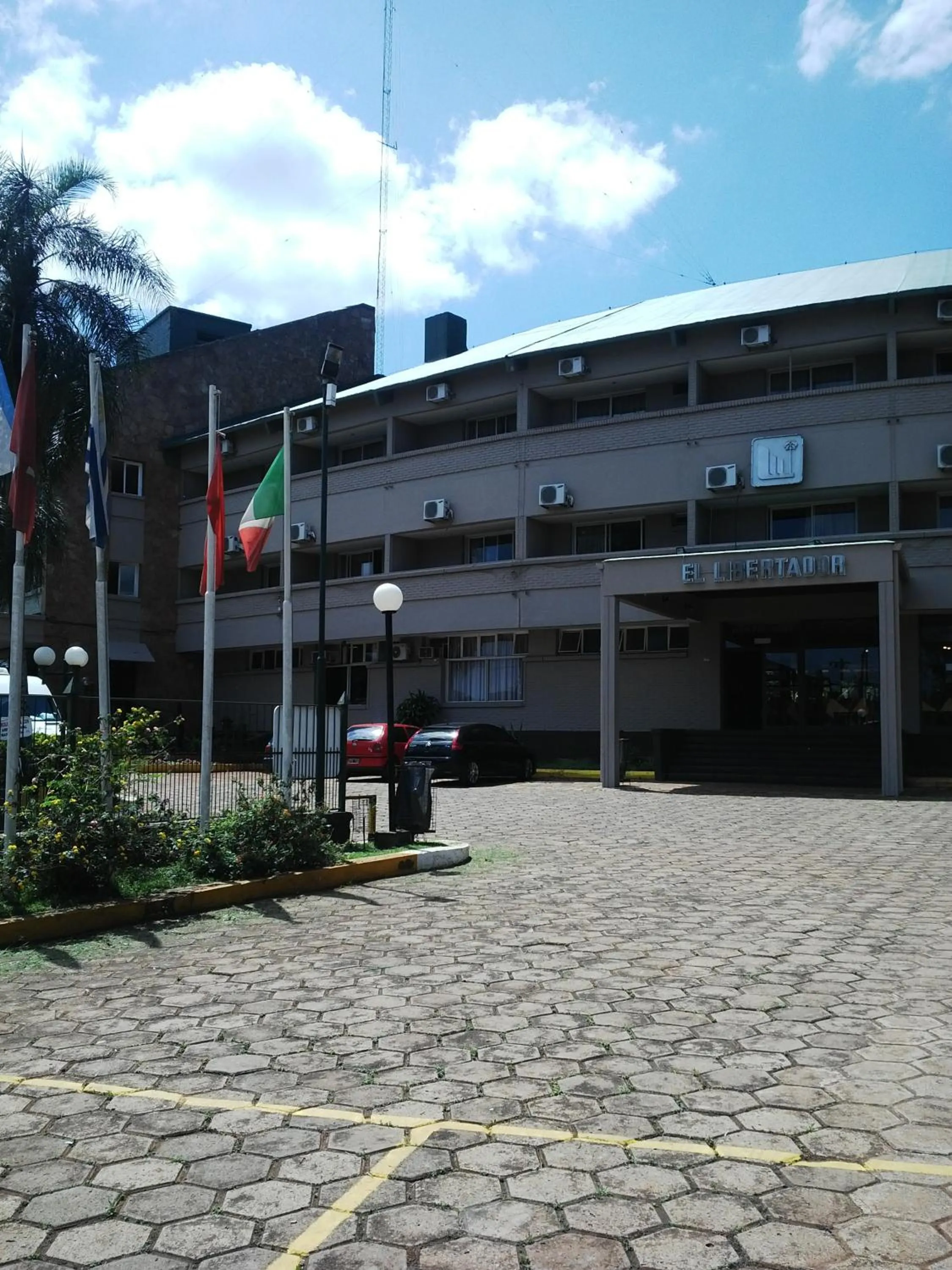 Facade/entrance in Hotel El Libertador