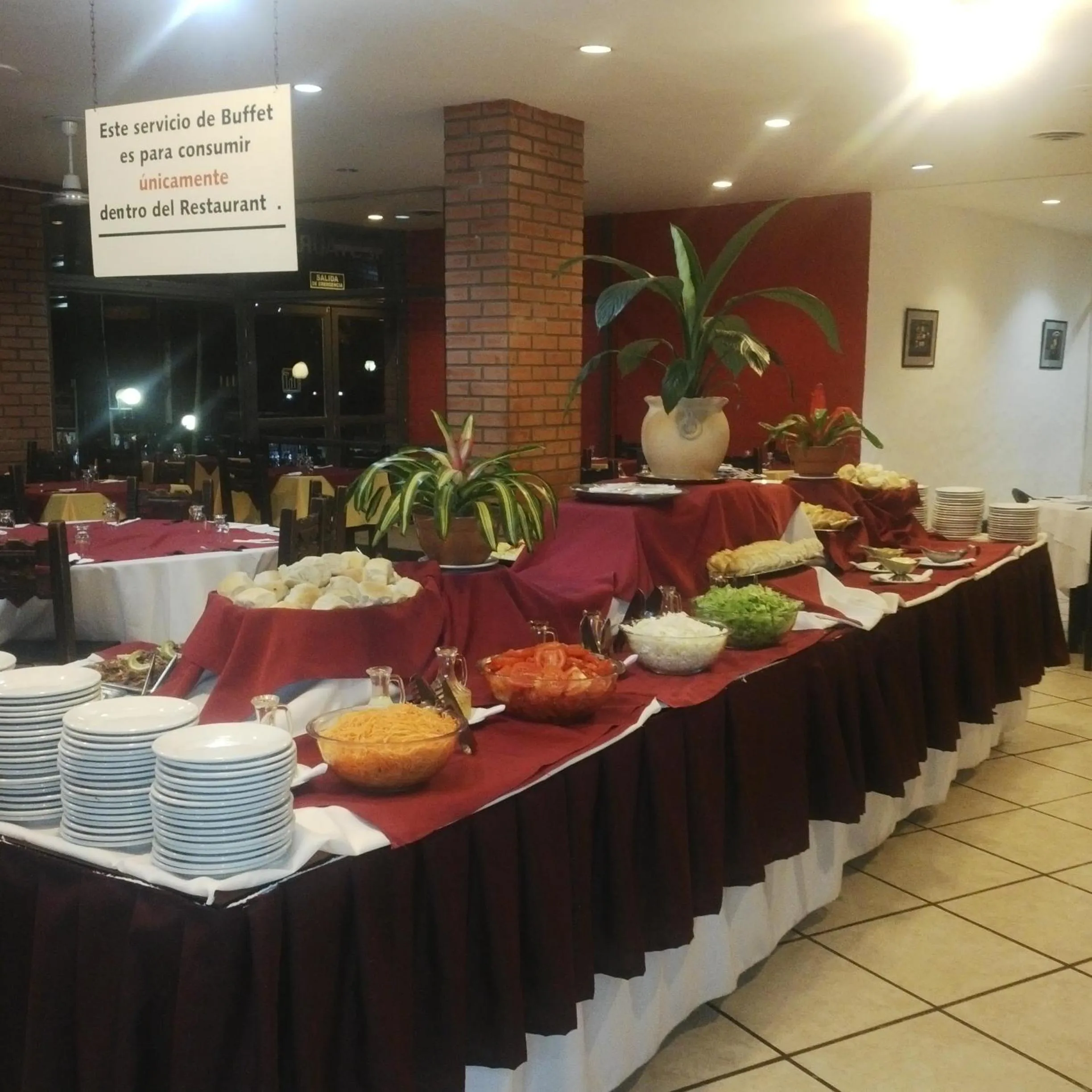 Restaurant/places to eat in Hotel El Libertador