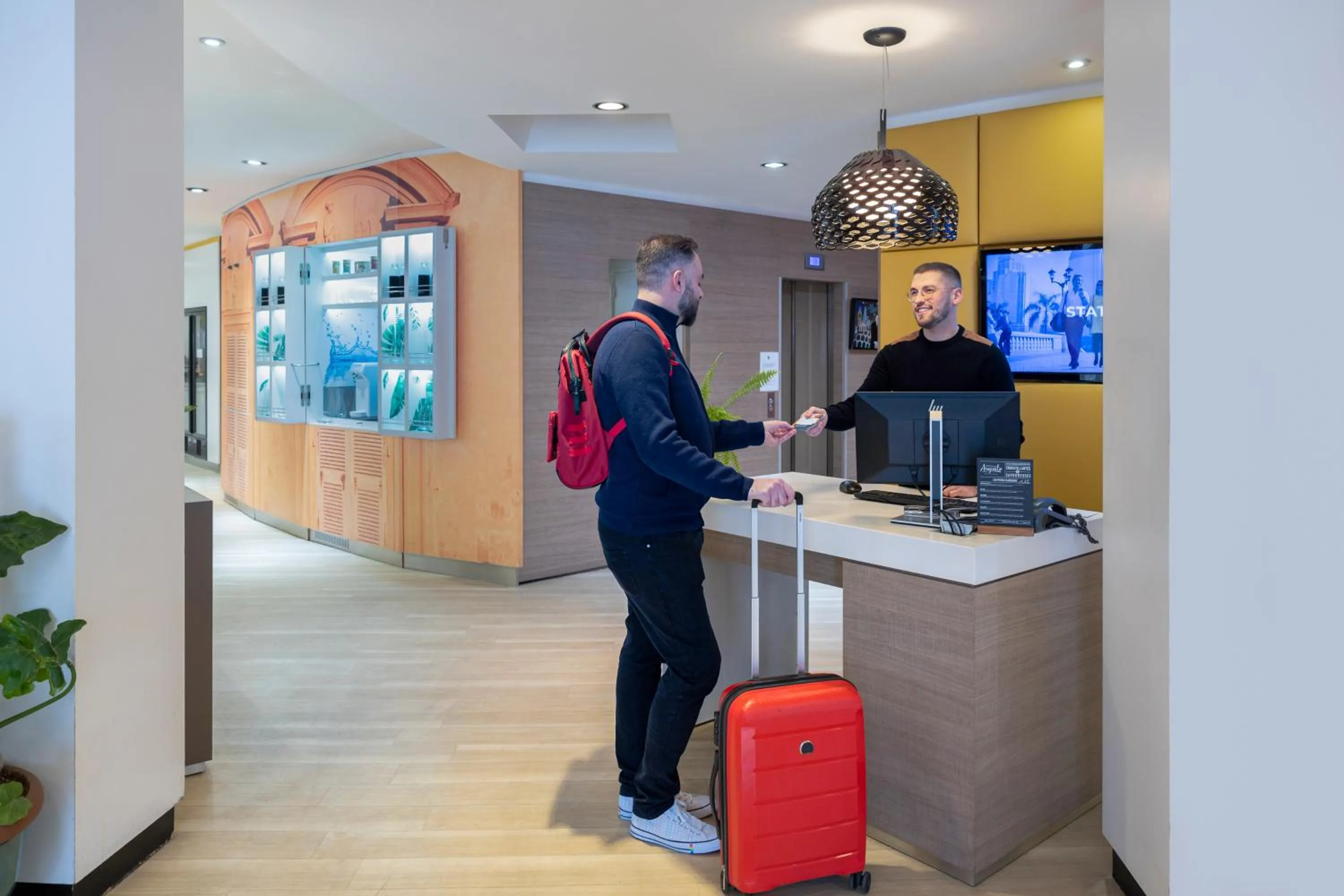 Lobby or reception in Mercure Nice Centre Grimaldi