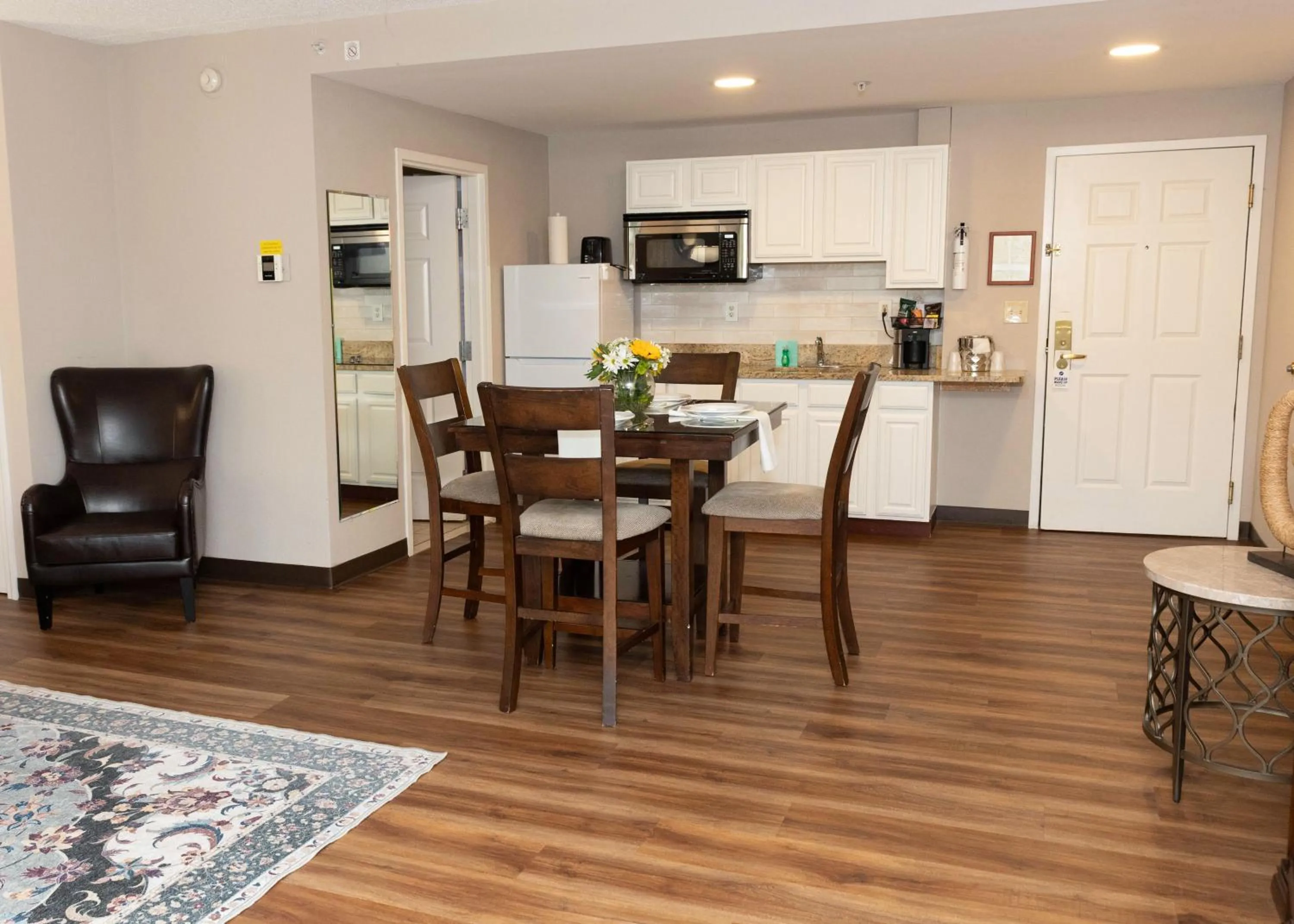 Kitchen or kitchenette in D. Hotel Suites & Spa