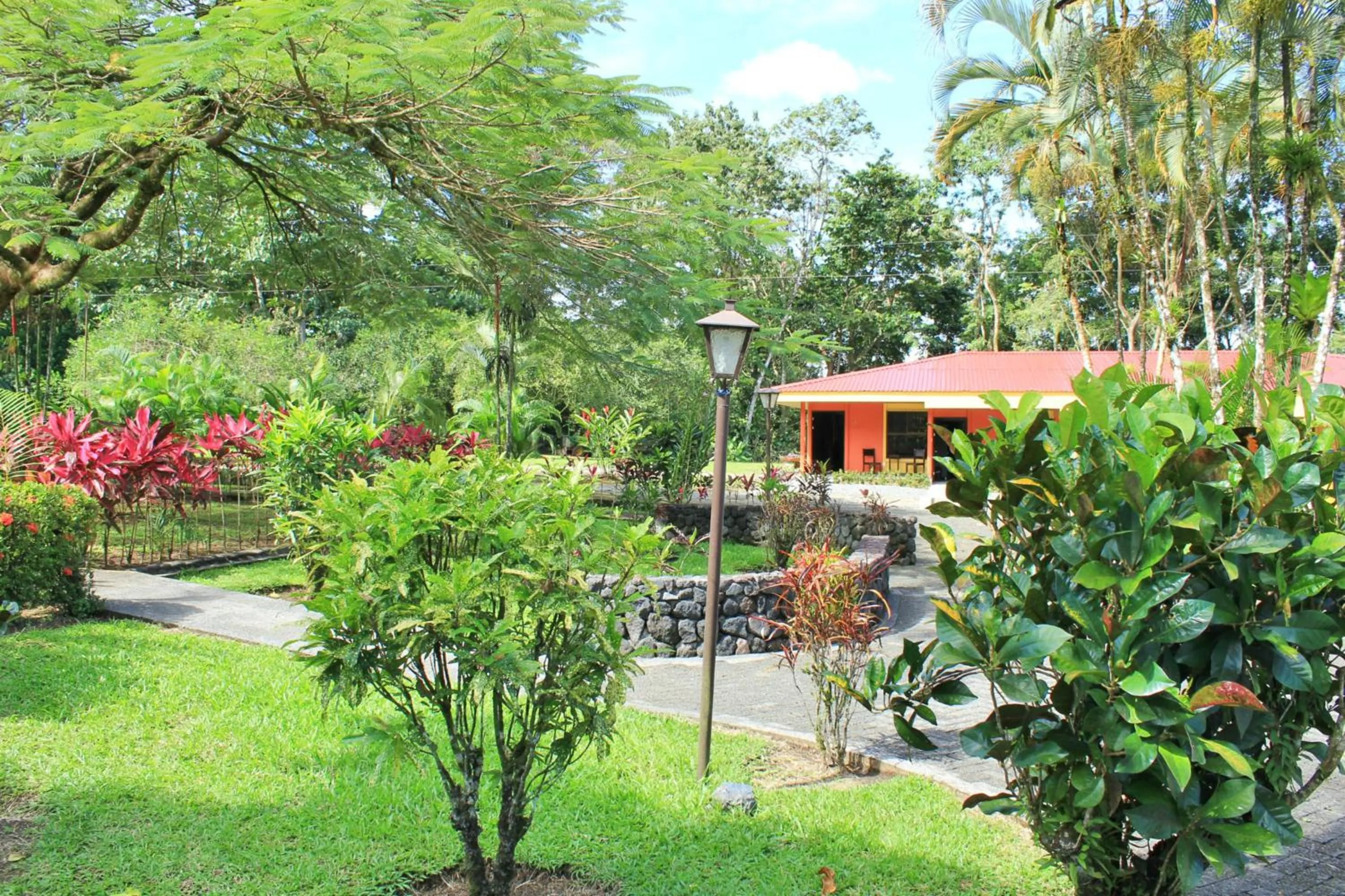 Property building in Hotel Arenal Country Inn