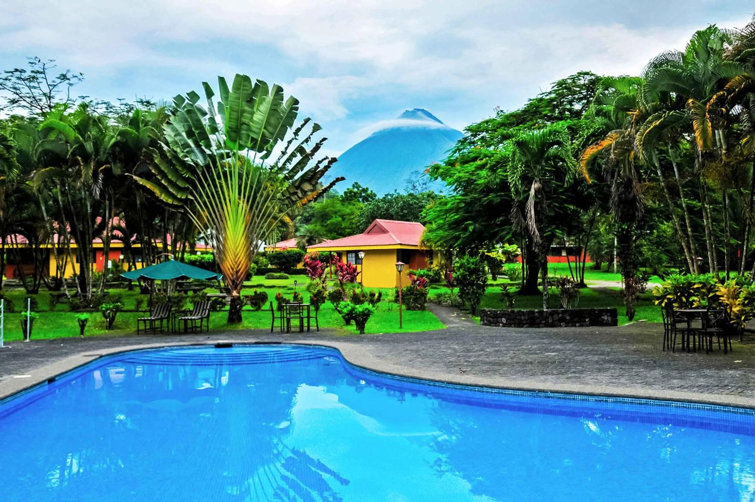 Property building in Hotel Arenal Country Inn