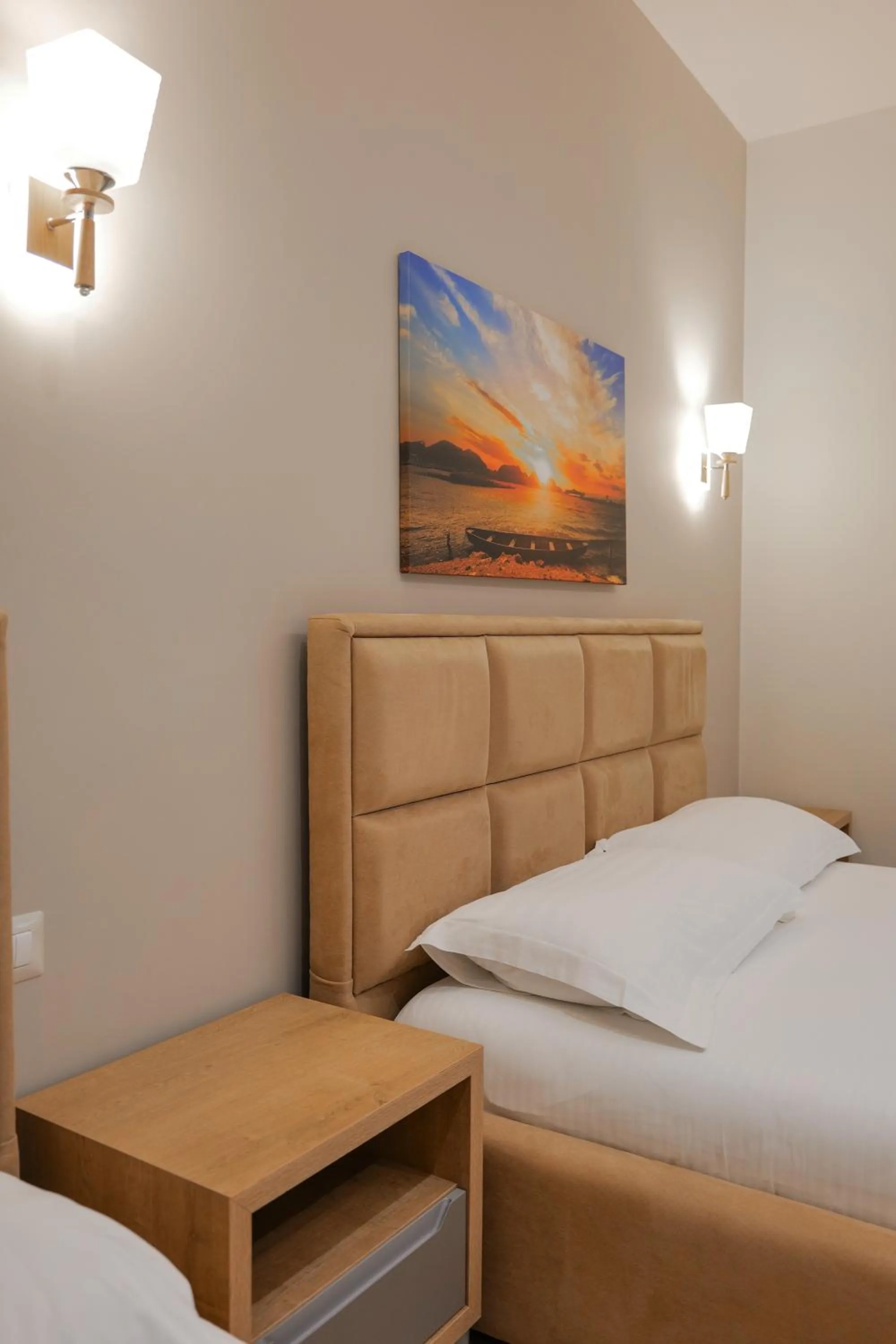 Photo of the whole room, Bed in Hotel Roalb