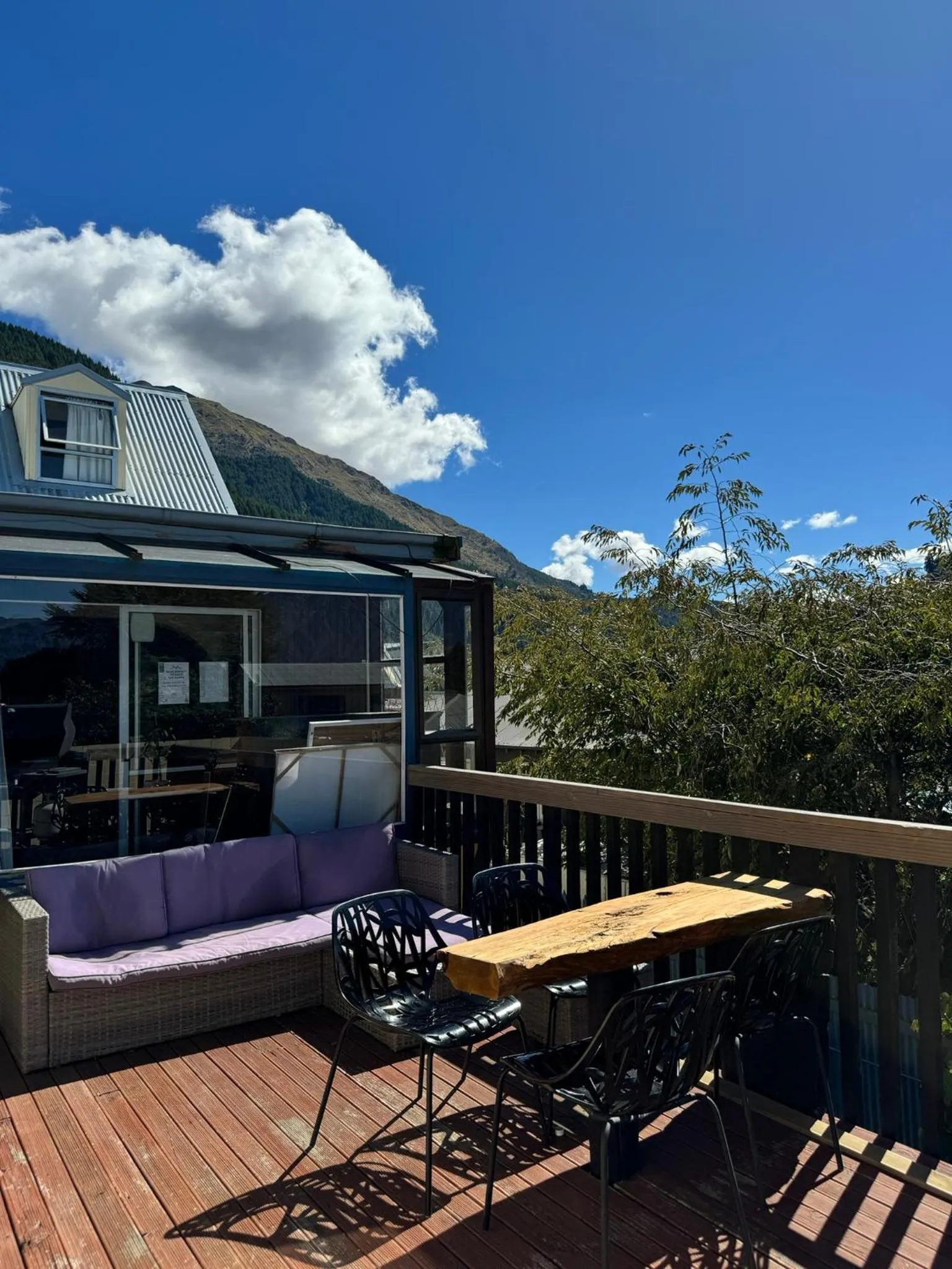 Property building in Southern Laughter Backpackers