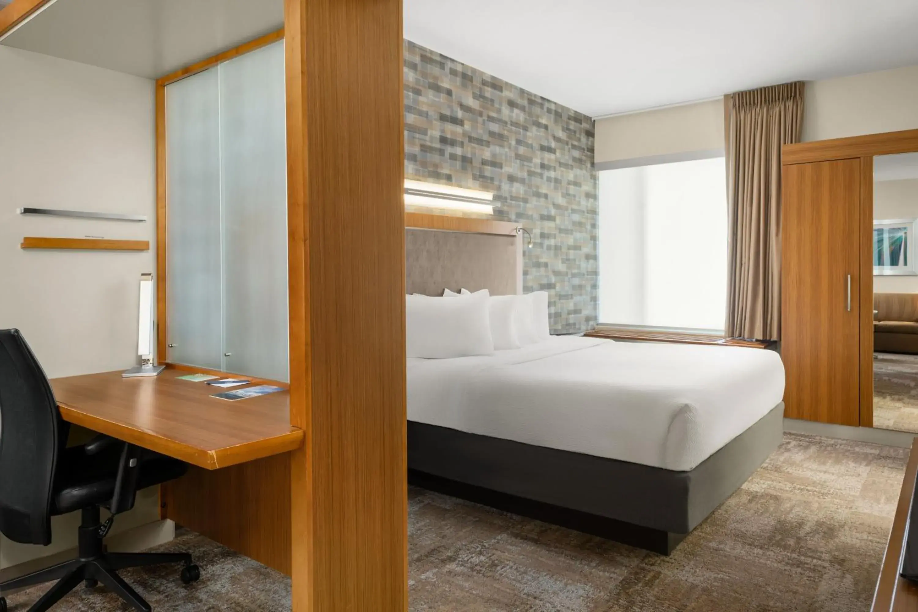 King Studio with Sofa Bed and Adapted Tub - Mobility and Hearing Accessible in SpringHill Suites Coeur d'Alene King Studio with Sofa Bed and Adapted Tub - Mobility and Hearing Accessible in SpringHill Suites Coeur d'Alene