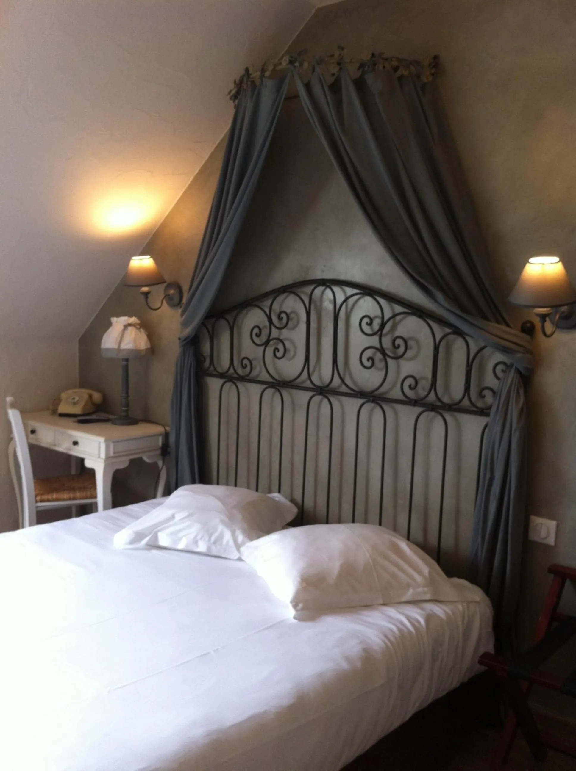 Photo of the whole room, Bed in Le Domaine de Rouffach