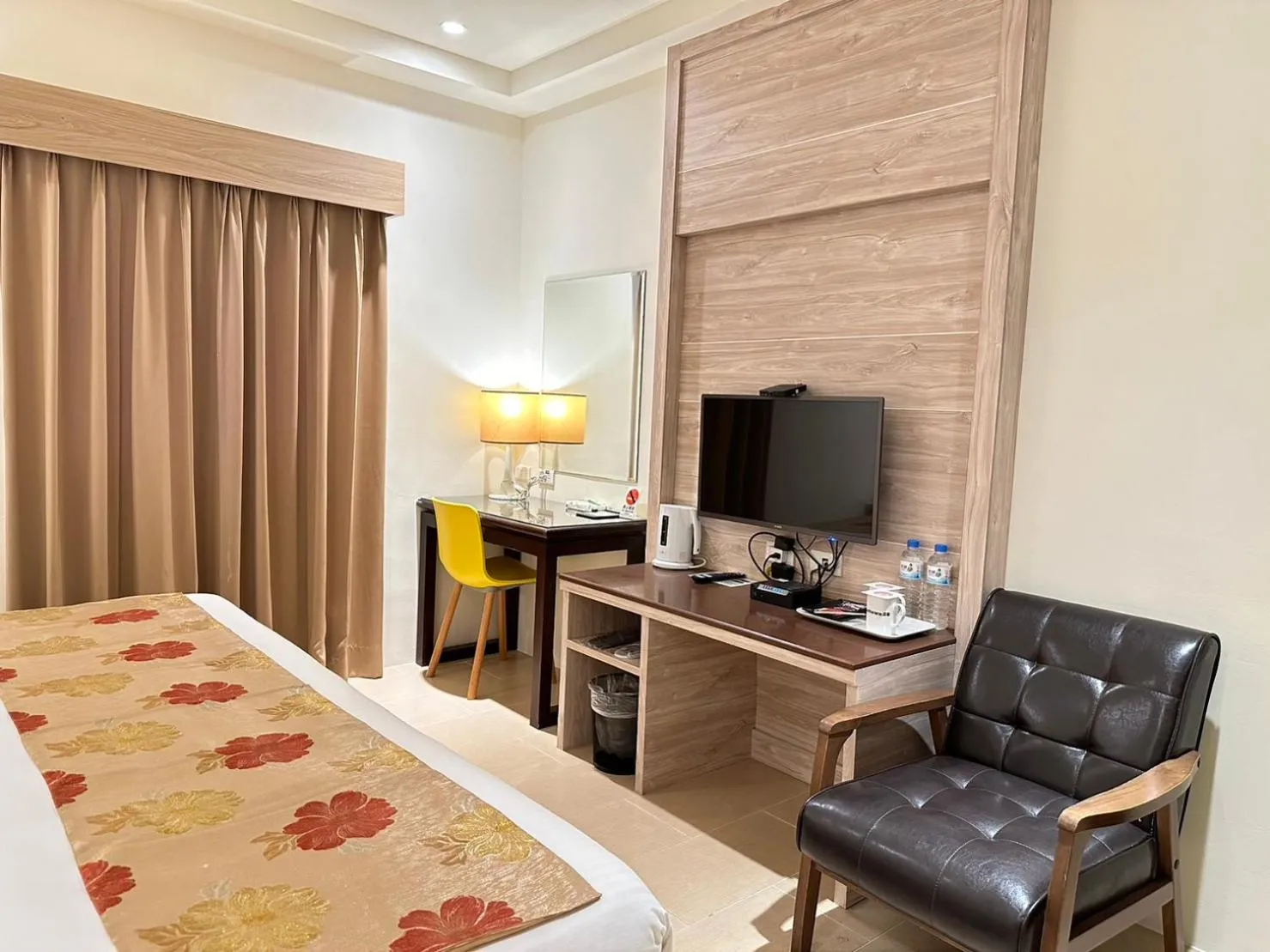 Bed in East Town 26 Hotel