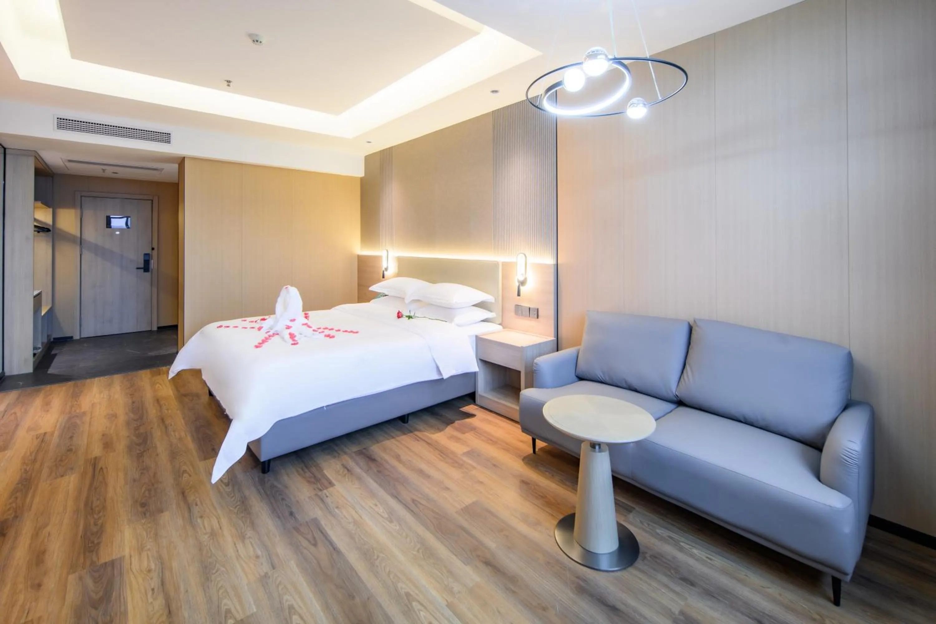 Bed in Shanshui S Hotel