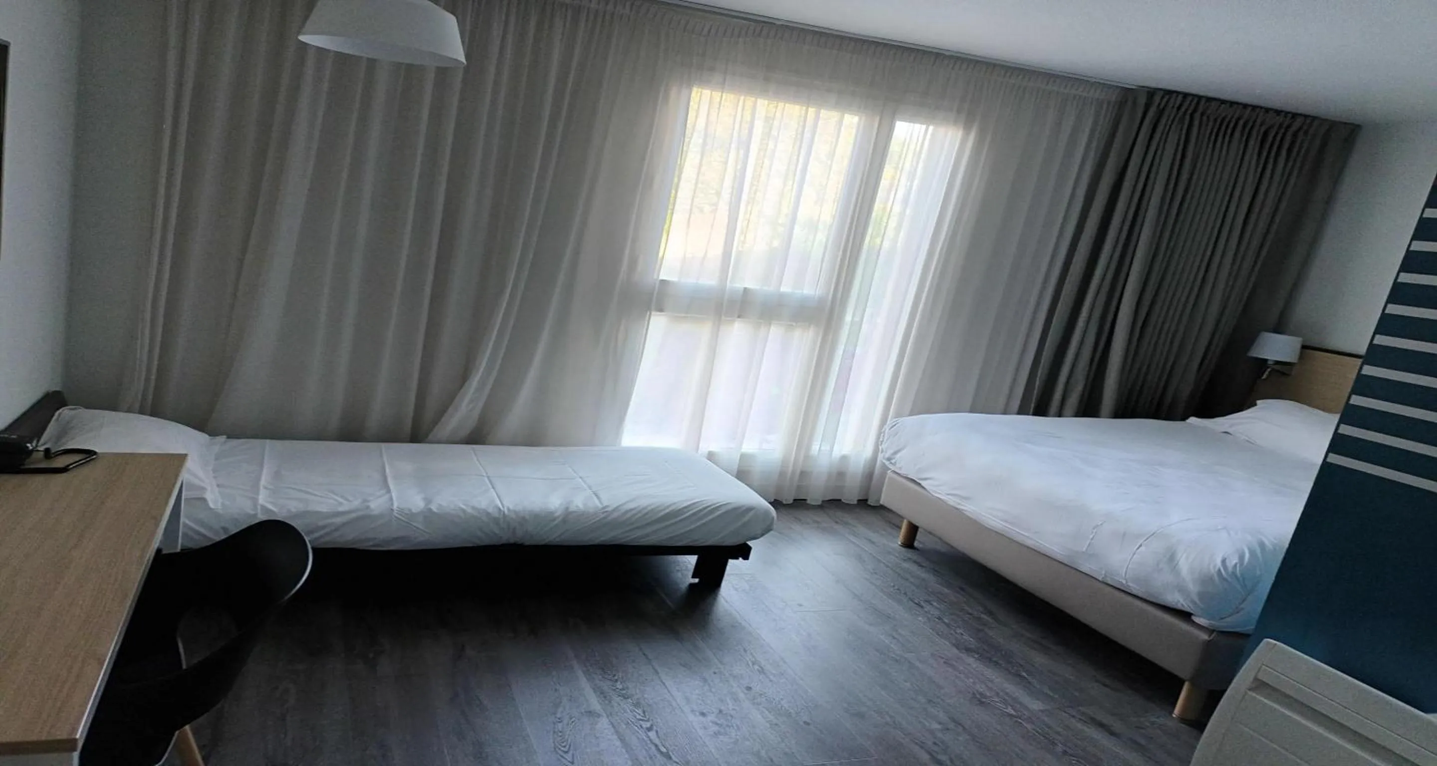 Bed in Best Western Armor Park Dinan et Spa