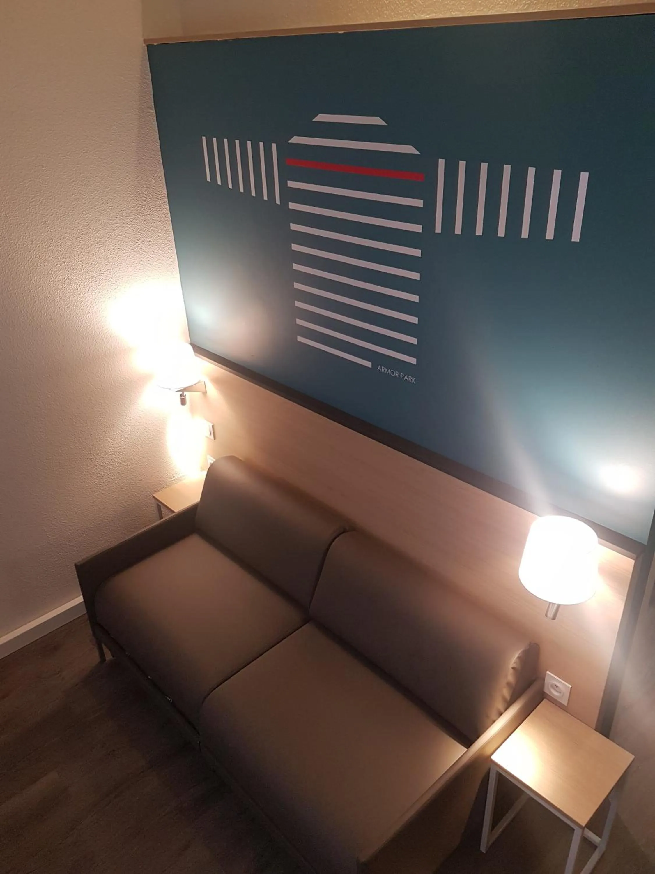 Seating area in Best Western Armor Park Dinan et Spa