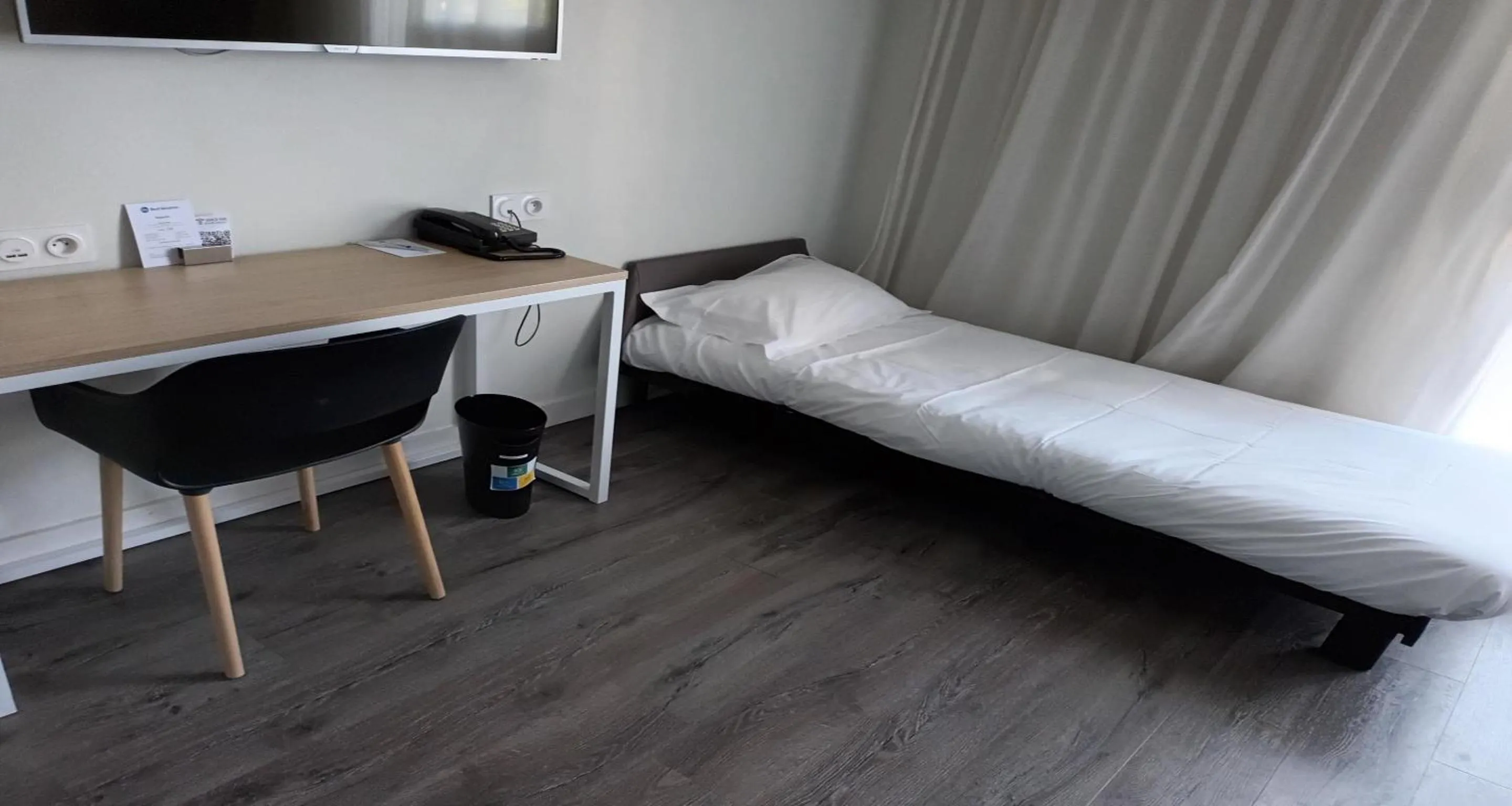 Bed in Best Western Armor Park Dinan et Spa