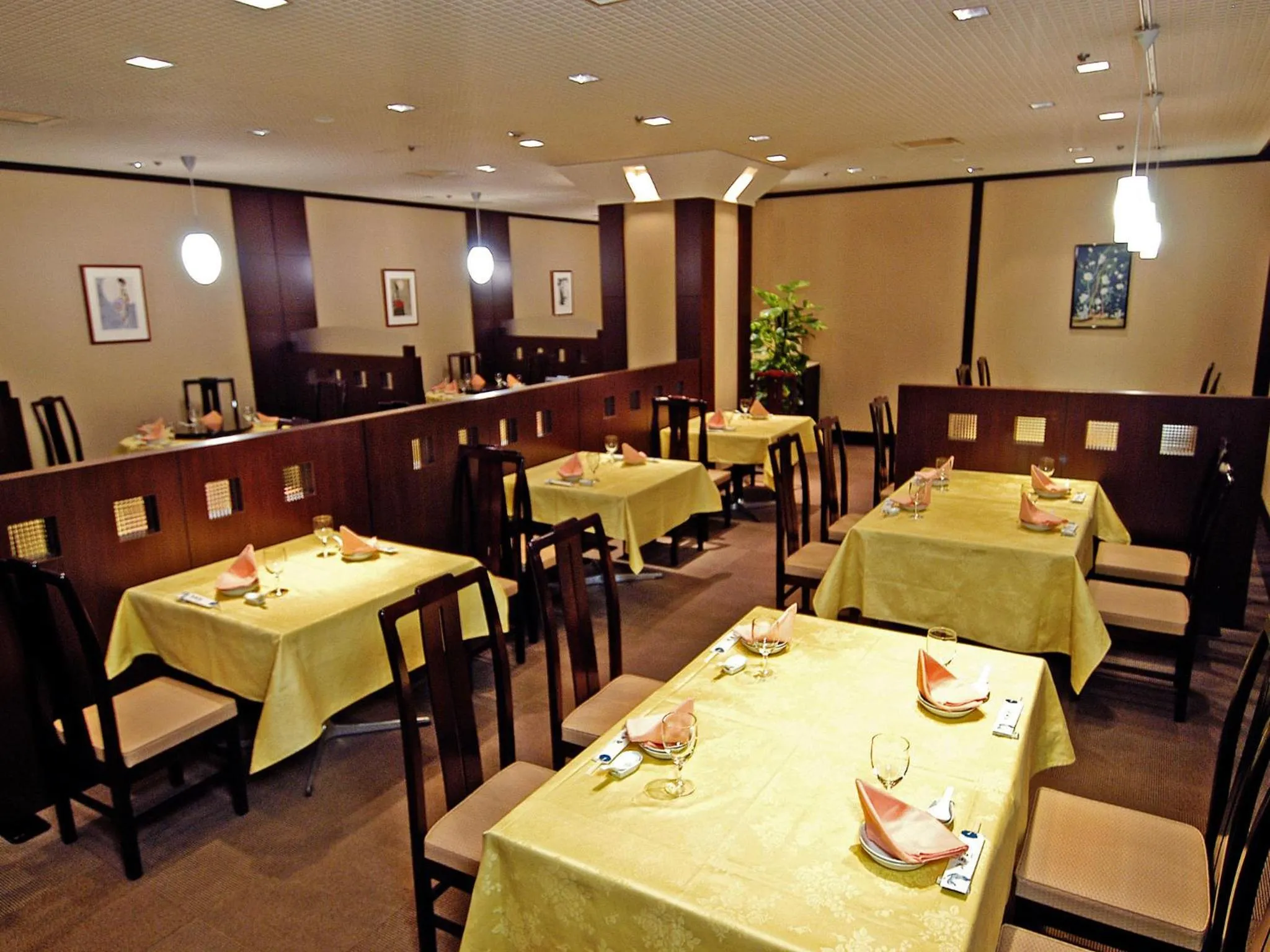 Restaurant/places to eat in The Crown Palais New Hankyu Kochi