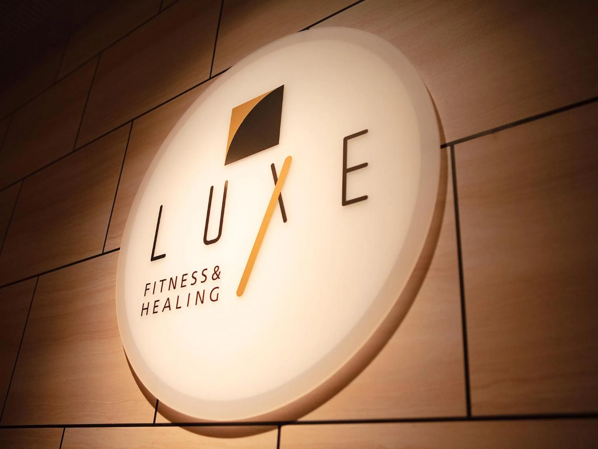 Swimming pool in The Crown Palais New Hankyu Kochi