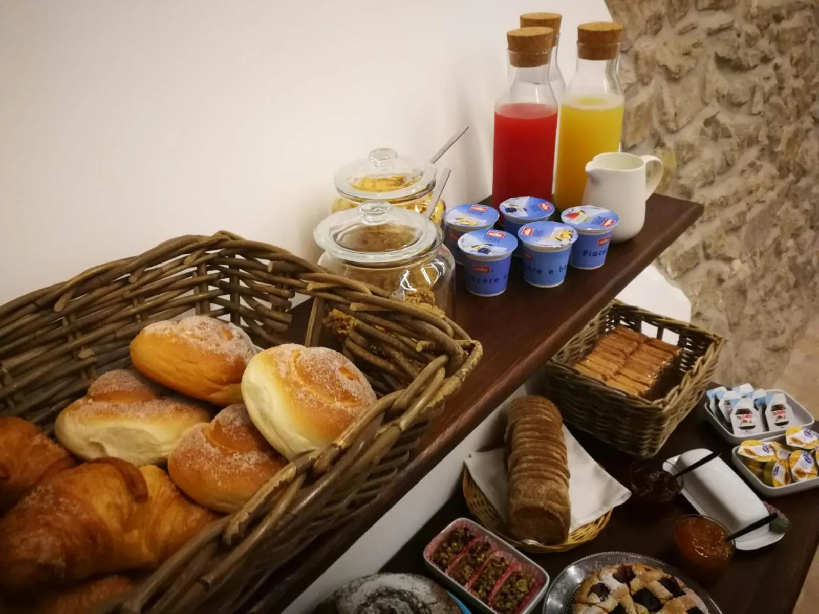 Breakfast in L'Orologio Bed & Breakfast