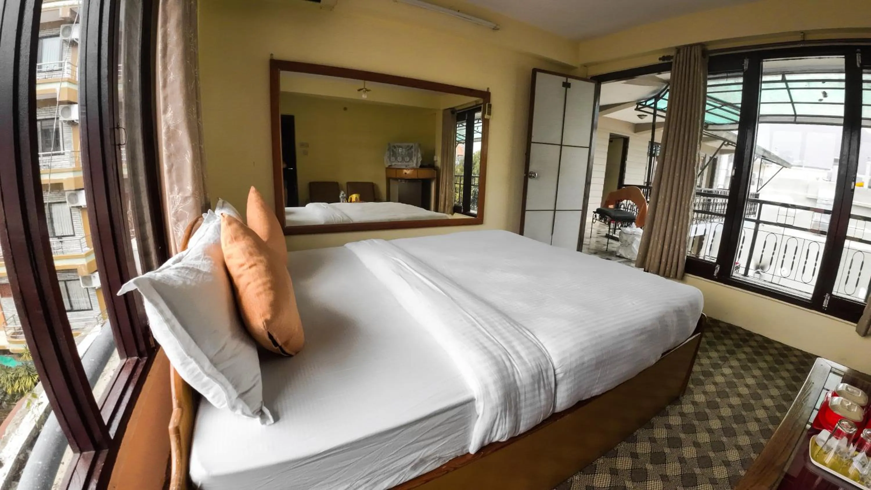 Bed in Hotel Travel Inn